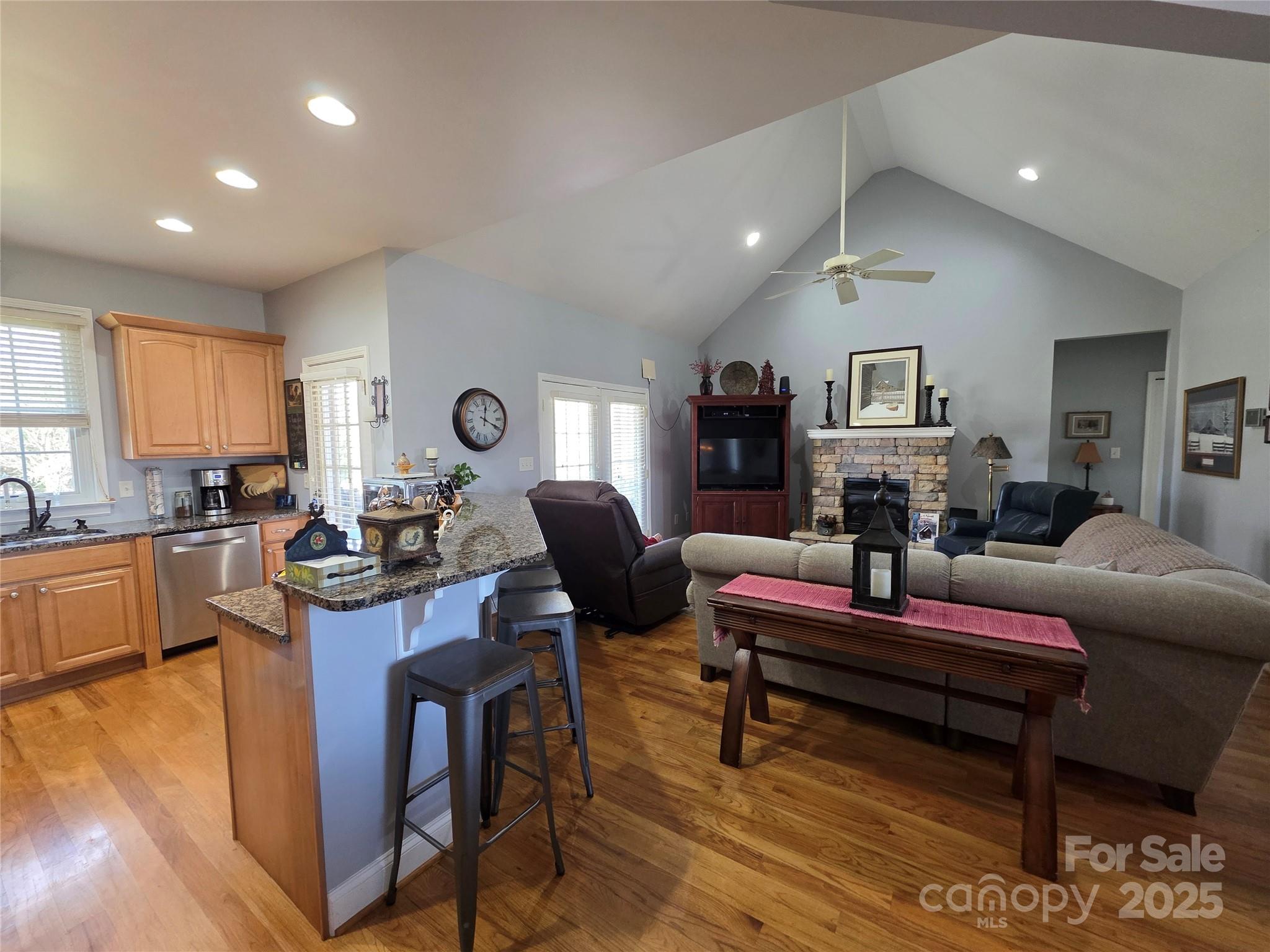 1855 Jetton Drive — Vale