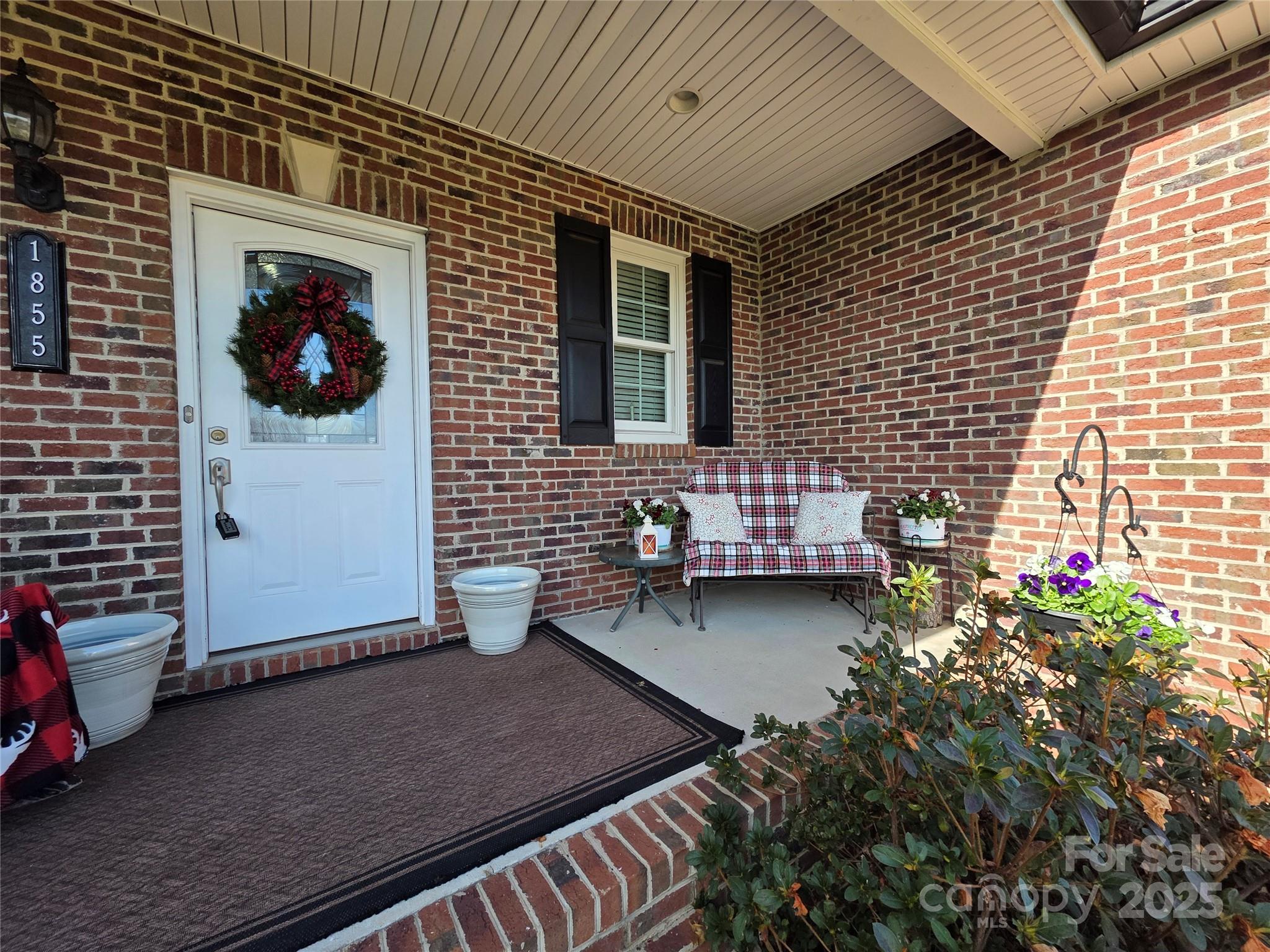 1855 Jetton Drive — Vale