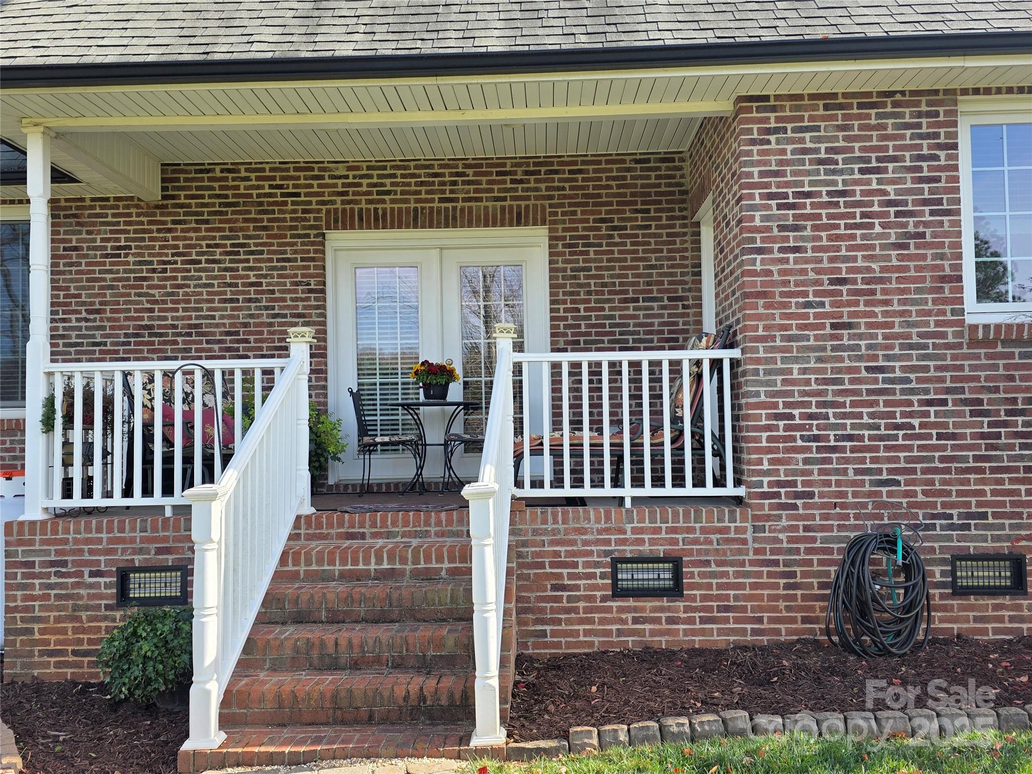 1855 Jetton Drive — Vale