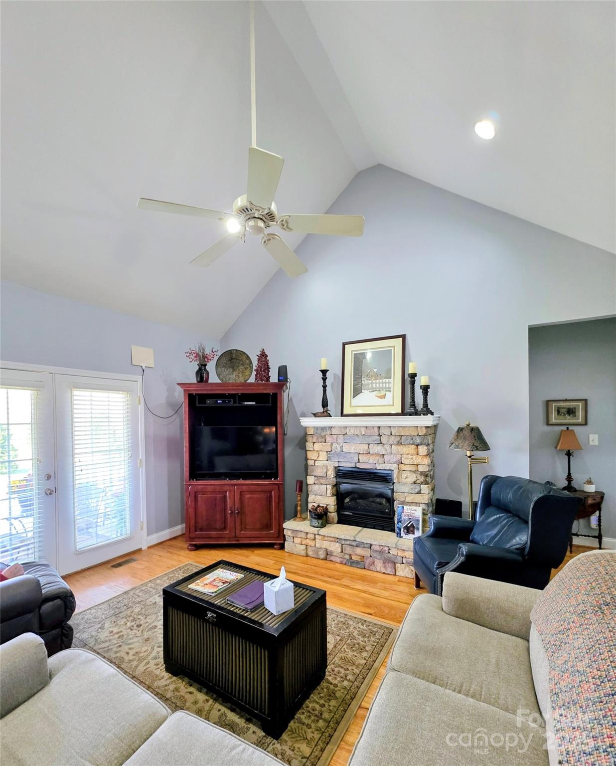1855 Jetton Drive — Vale