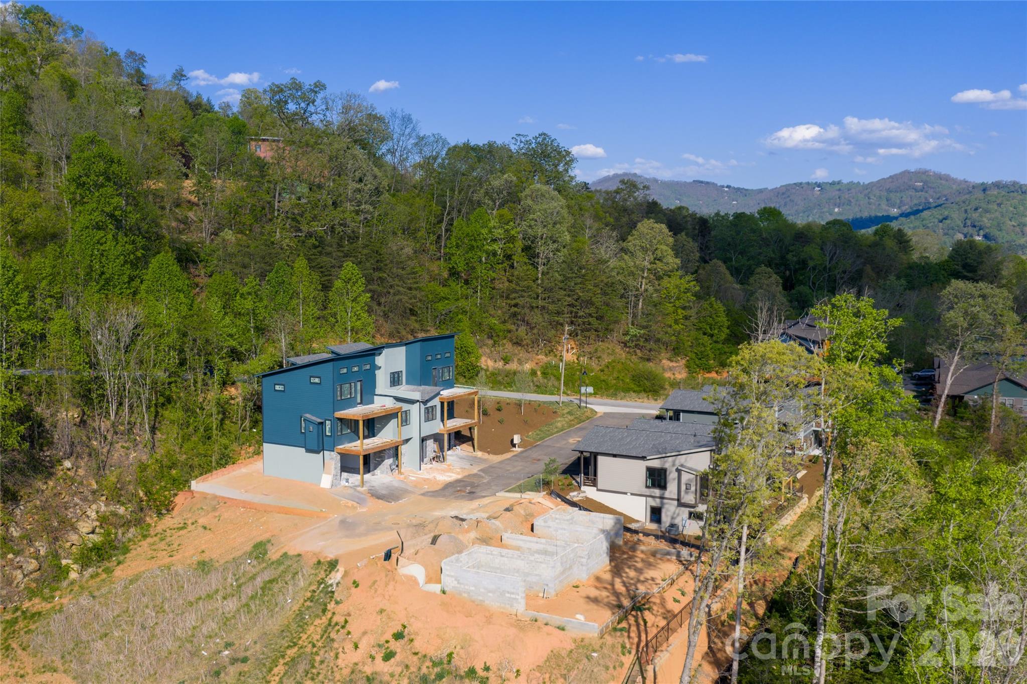 611 Storybook Villas Trail — Asheville