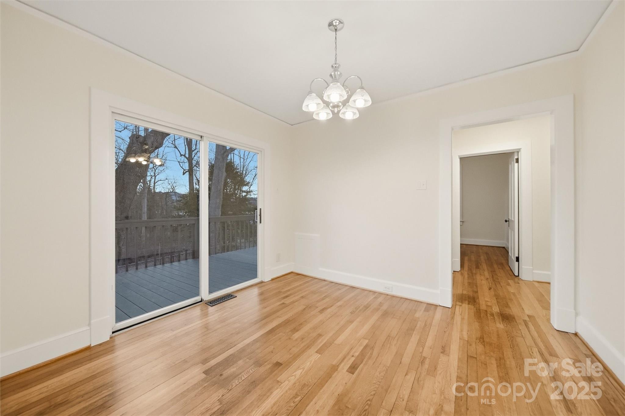 3 Enka Oak Street — Candler