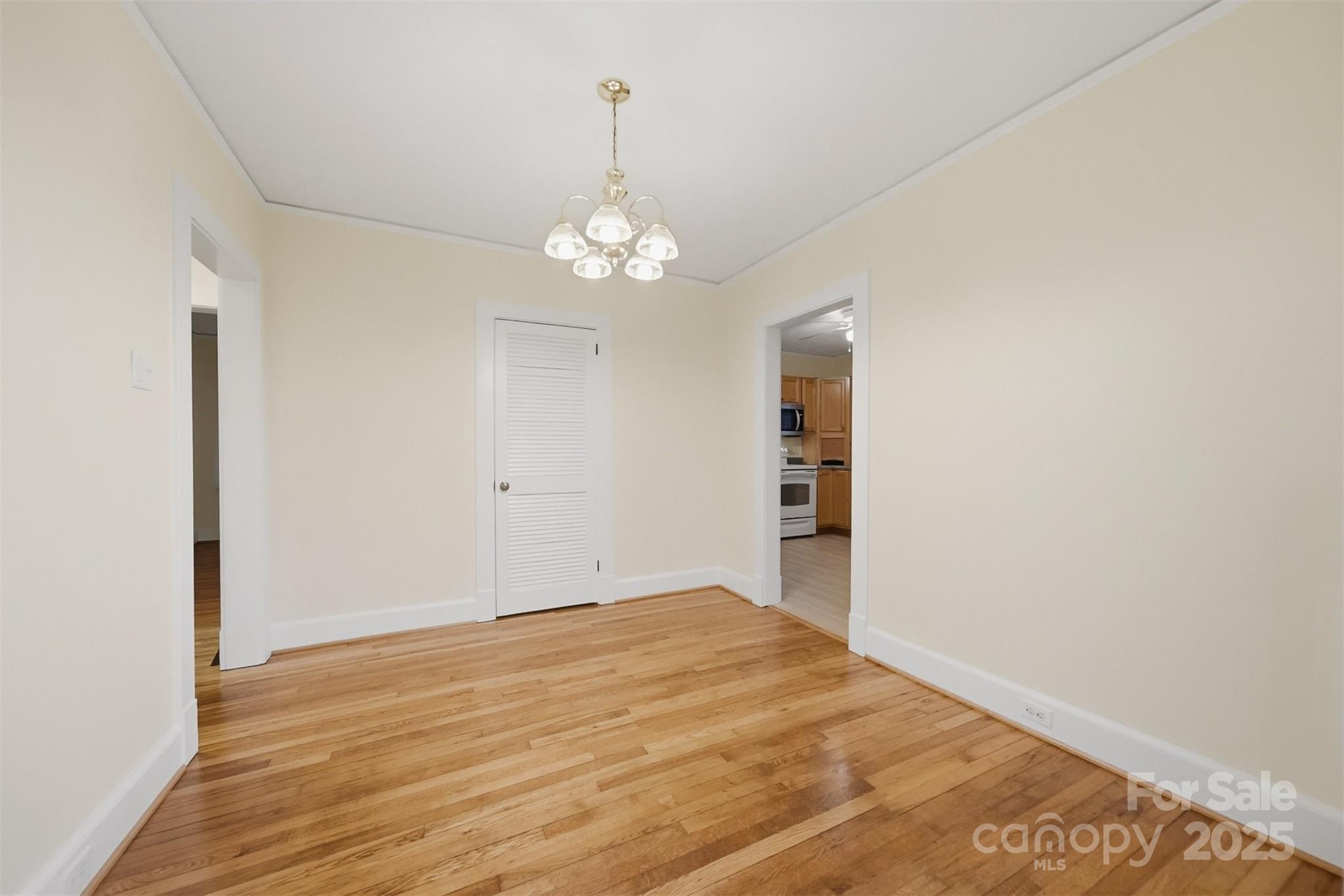 3 Enka Oak Street — Candler