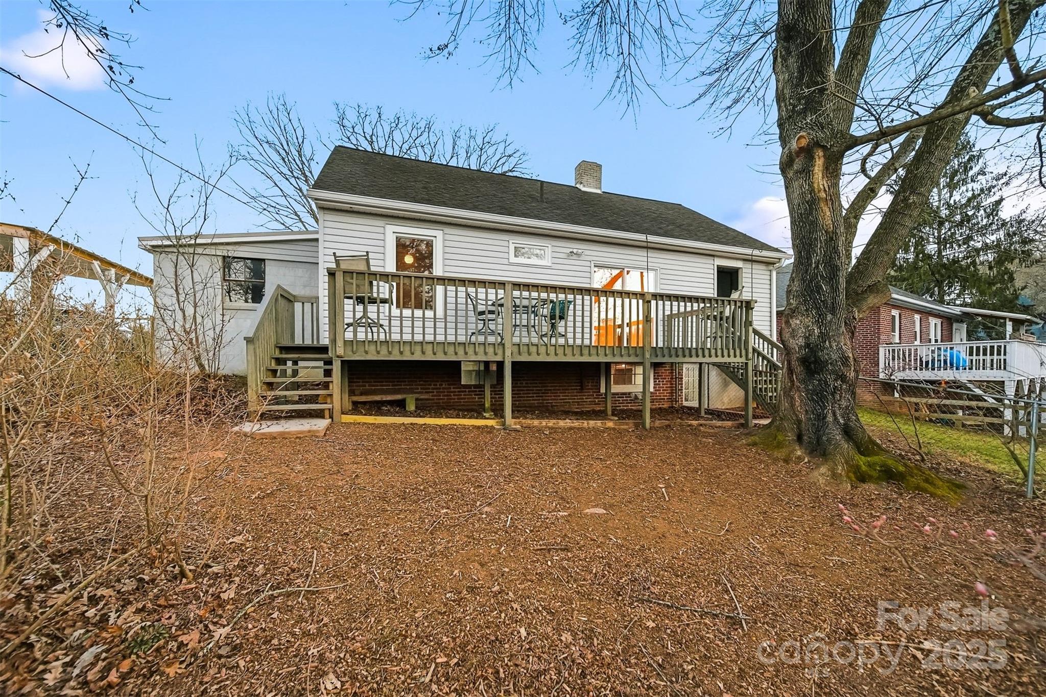 3 Enka Oak Street — Candler