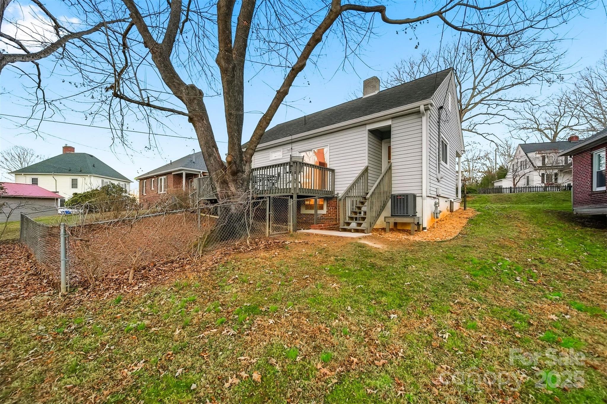 3 Enka Oak Street — Candler