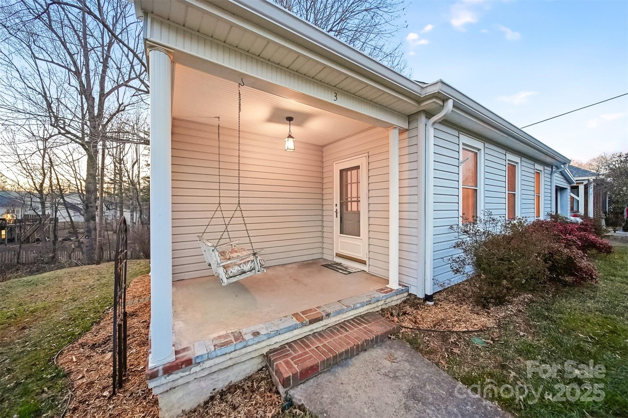3 Enka Oak Street — Candler