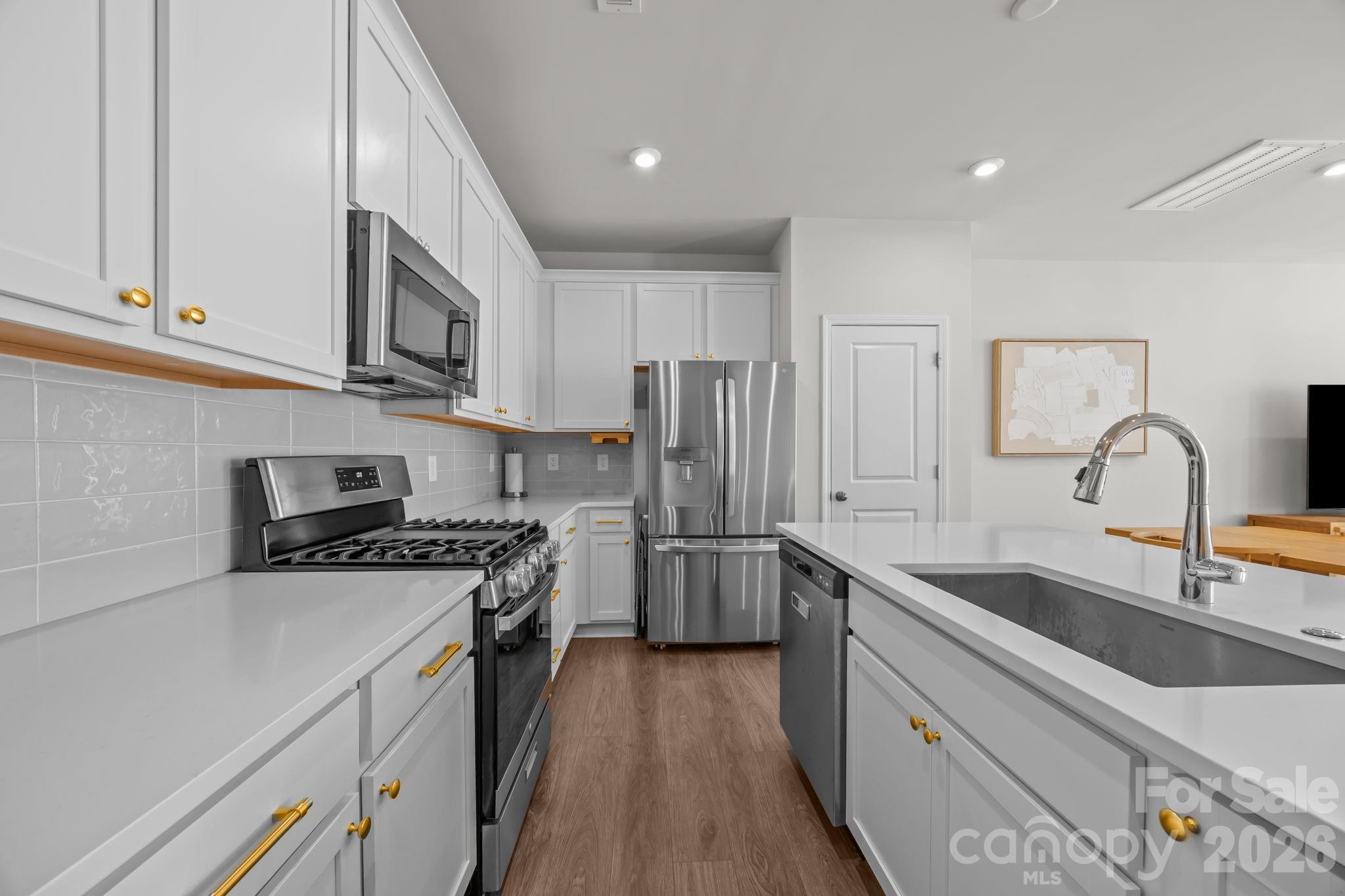915 Kinsey Alley — Charlotte