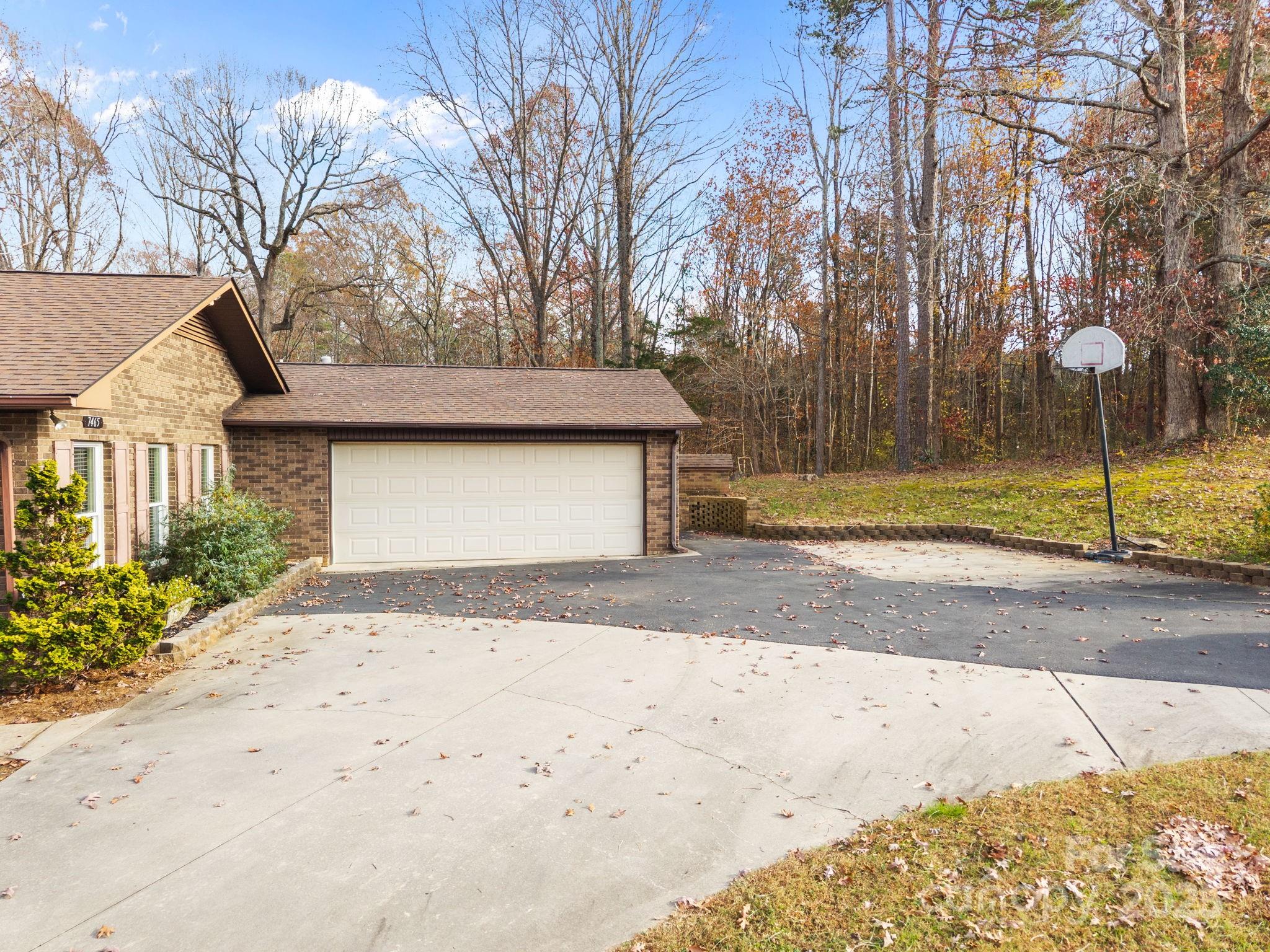 7465 Jones Road — Salisbury