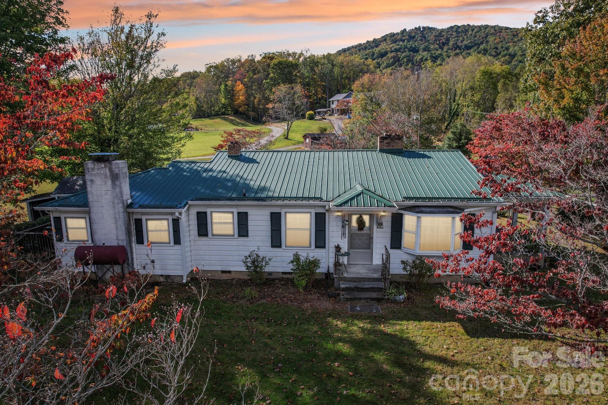 400 Will Hyatt Road — Waynesville