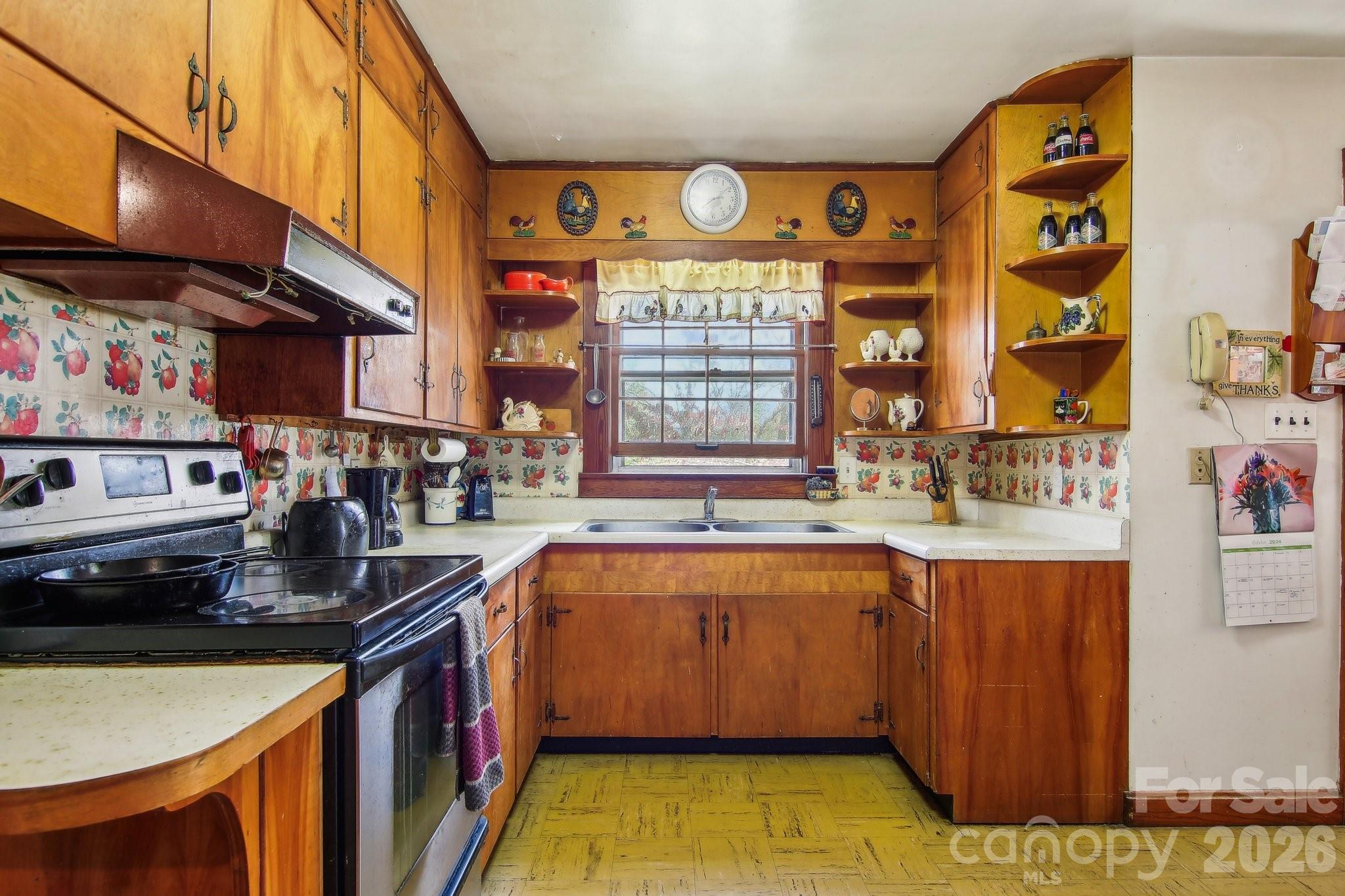 400 Will Hyatt Road — Waynesville