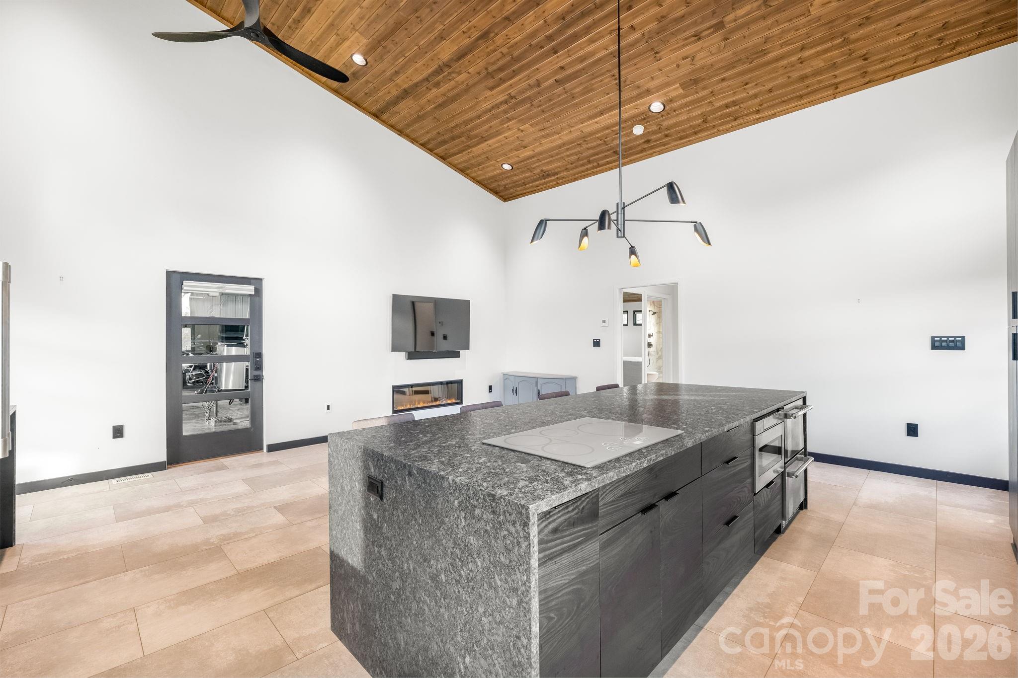 438 Country Club Acres Drive — Shelby