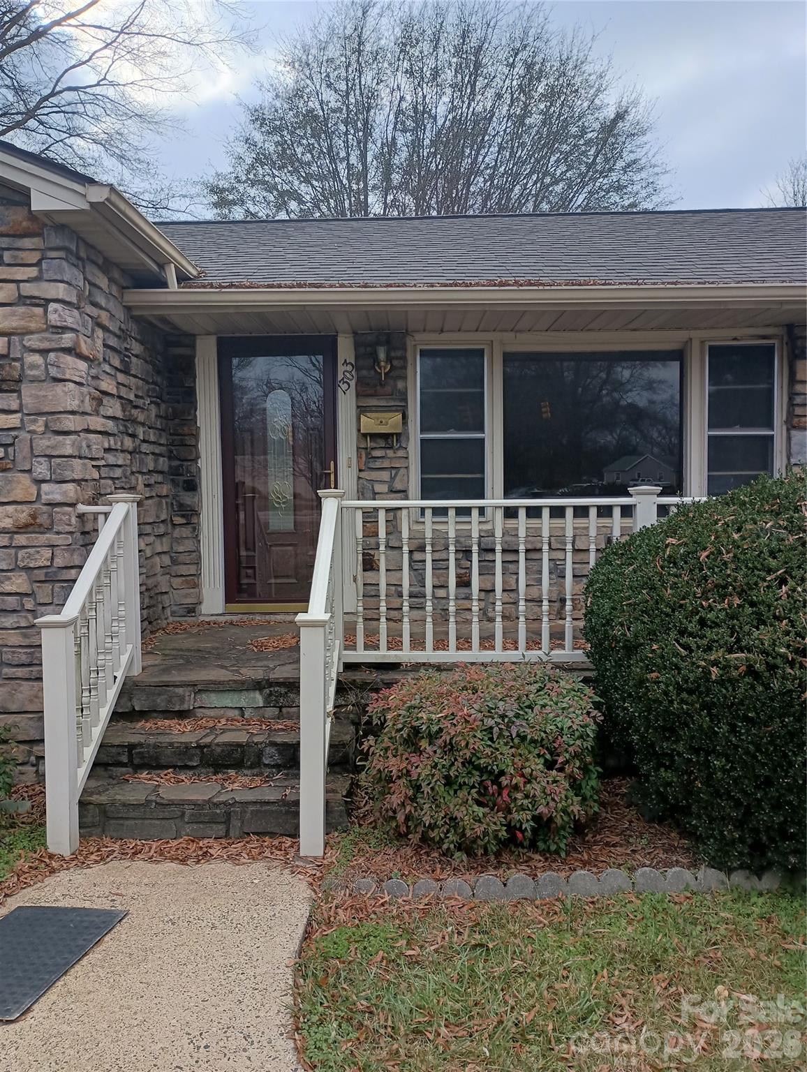 1303 W Dixon Boulevard — Shelby