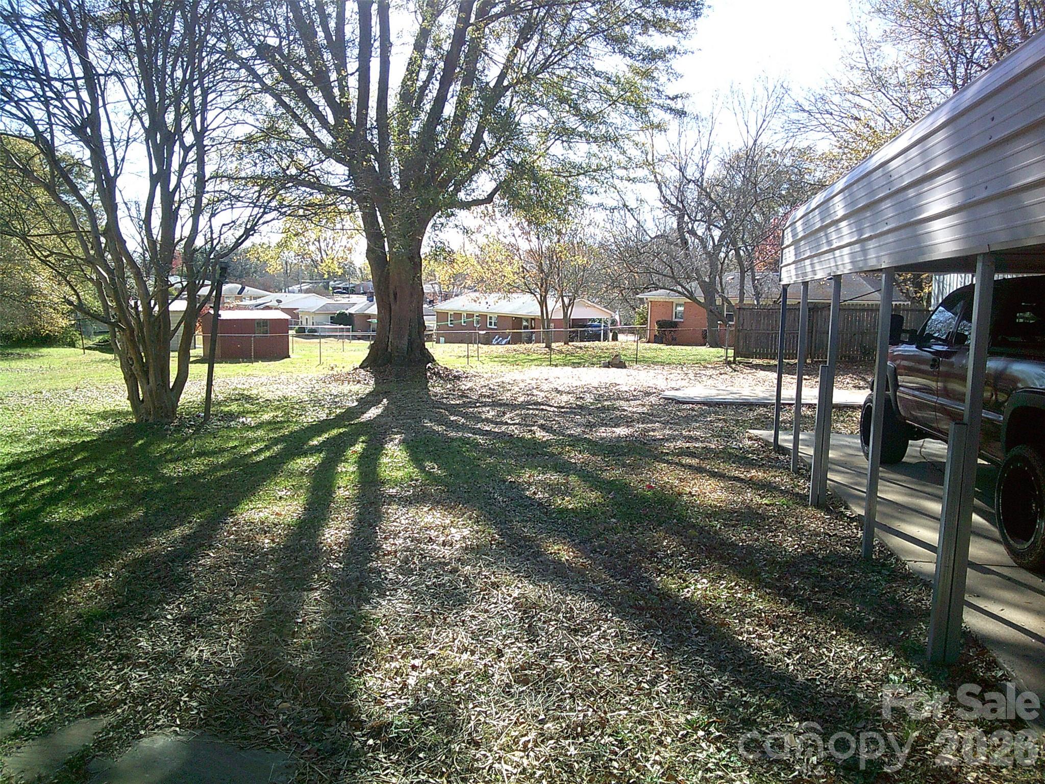1303 W Dixon Boulevard — Shelby