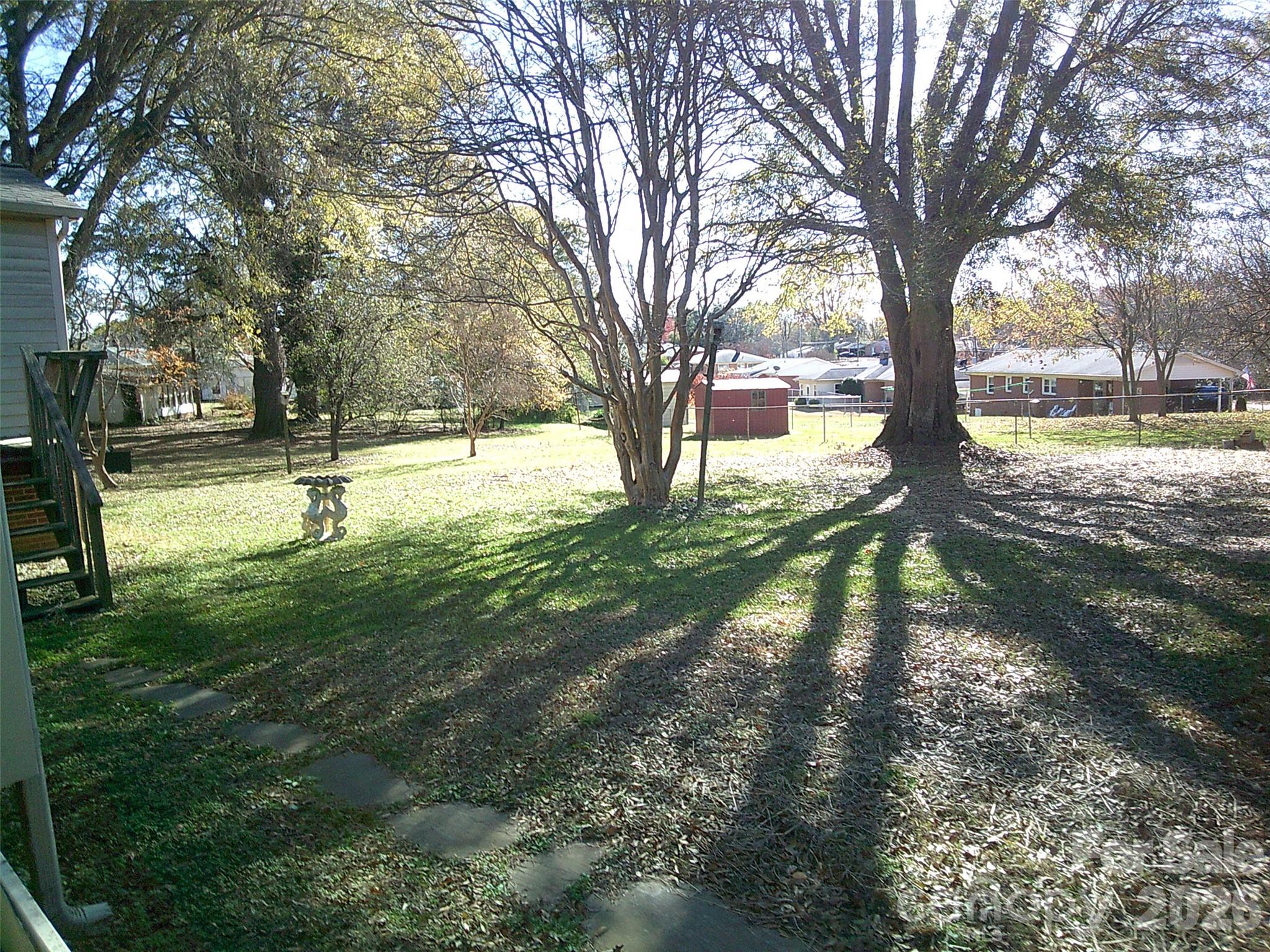 1303 W Dixon Boulevard — Shelby