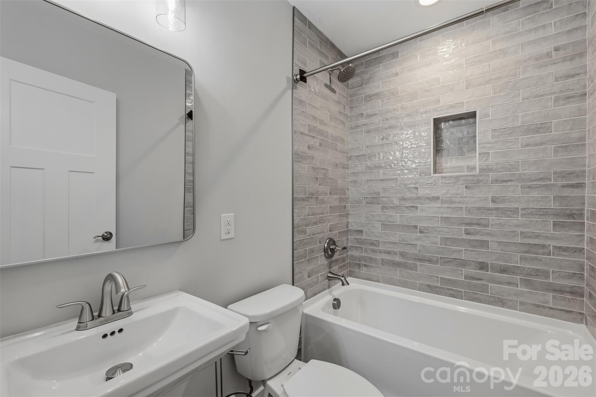 2414 Dickens Avenue — Charlotte