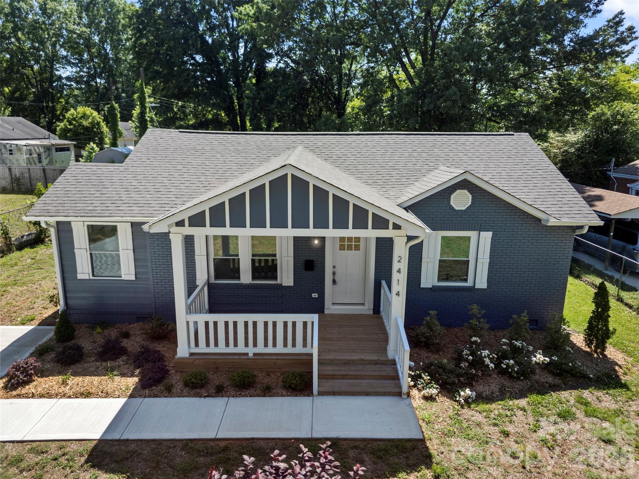 2414 Dickens Avenue — Charlotte