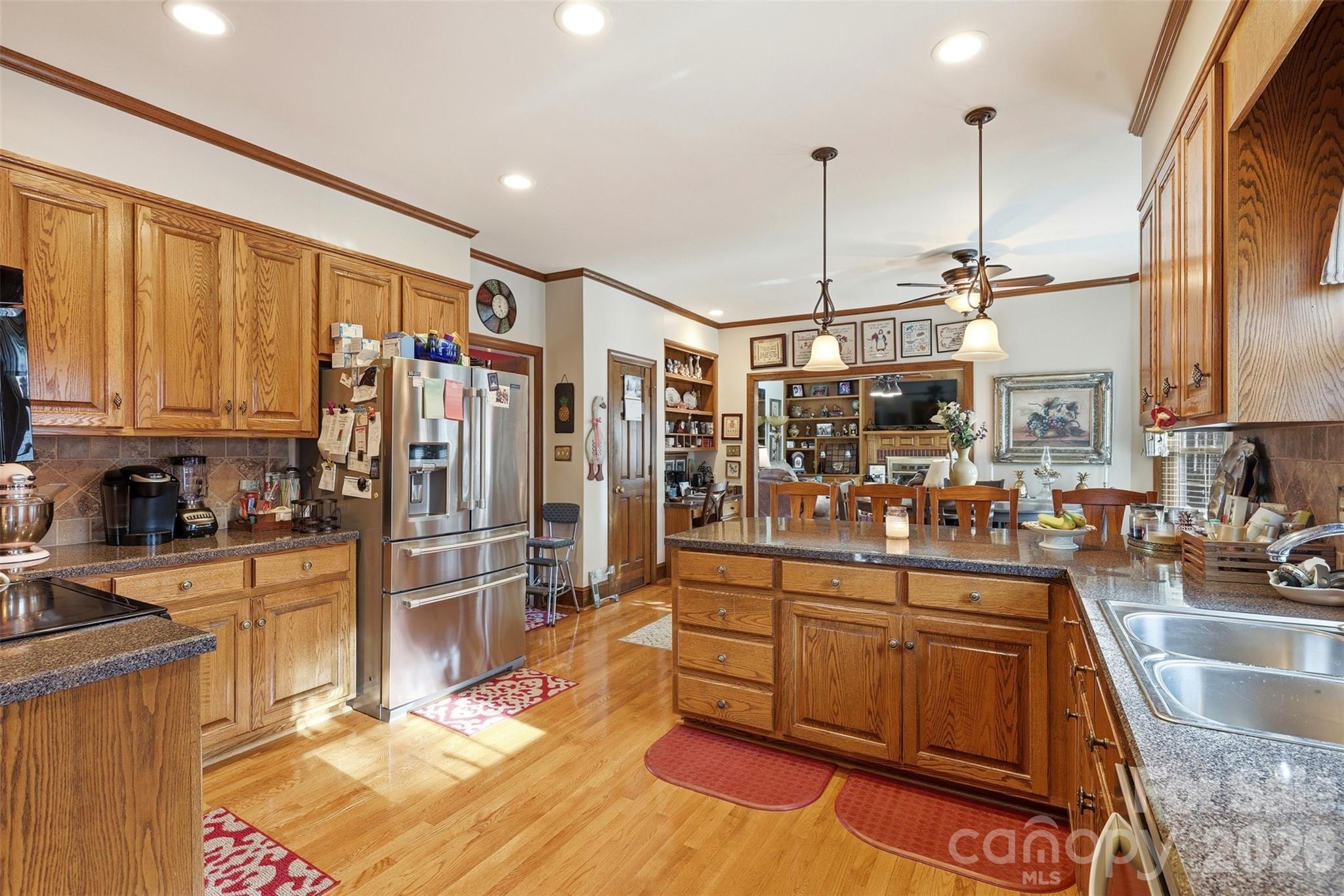 1600 Thornhill Drive — Monroe