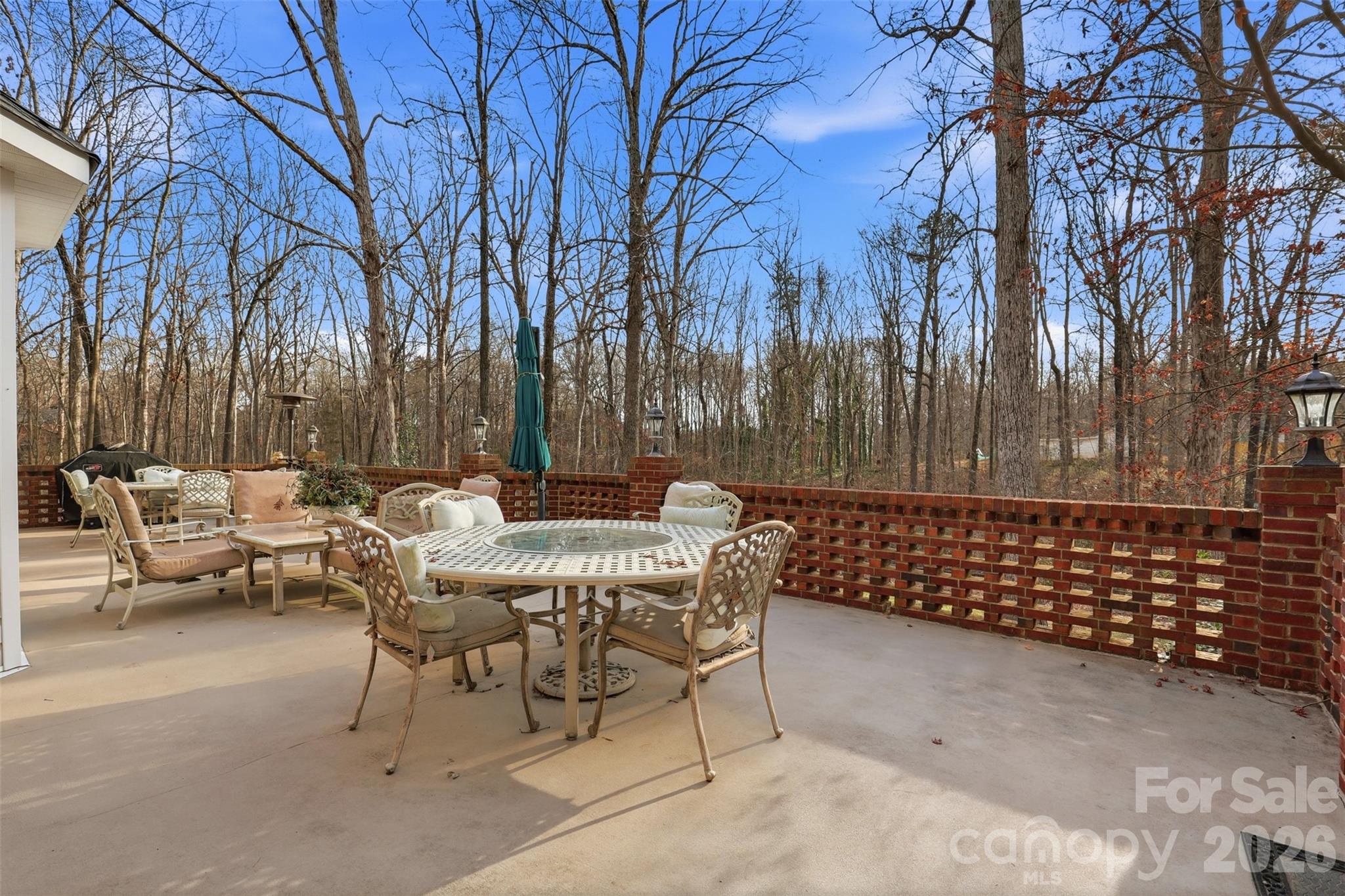 1600 Thornhill Drive — Monroe