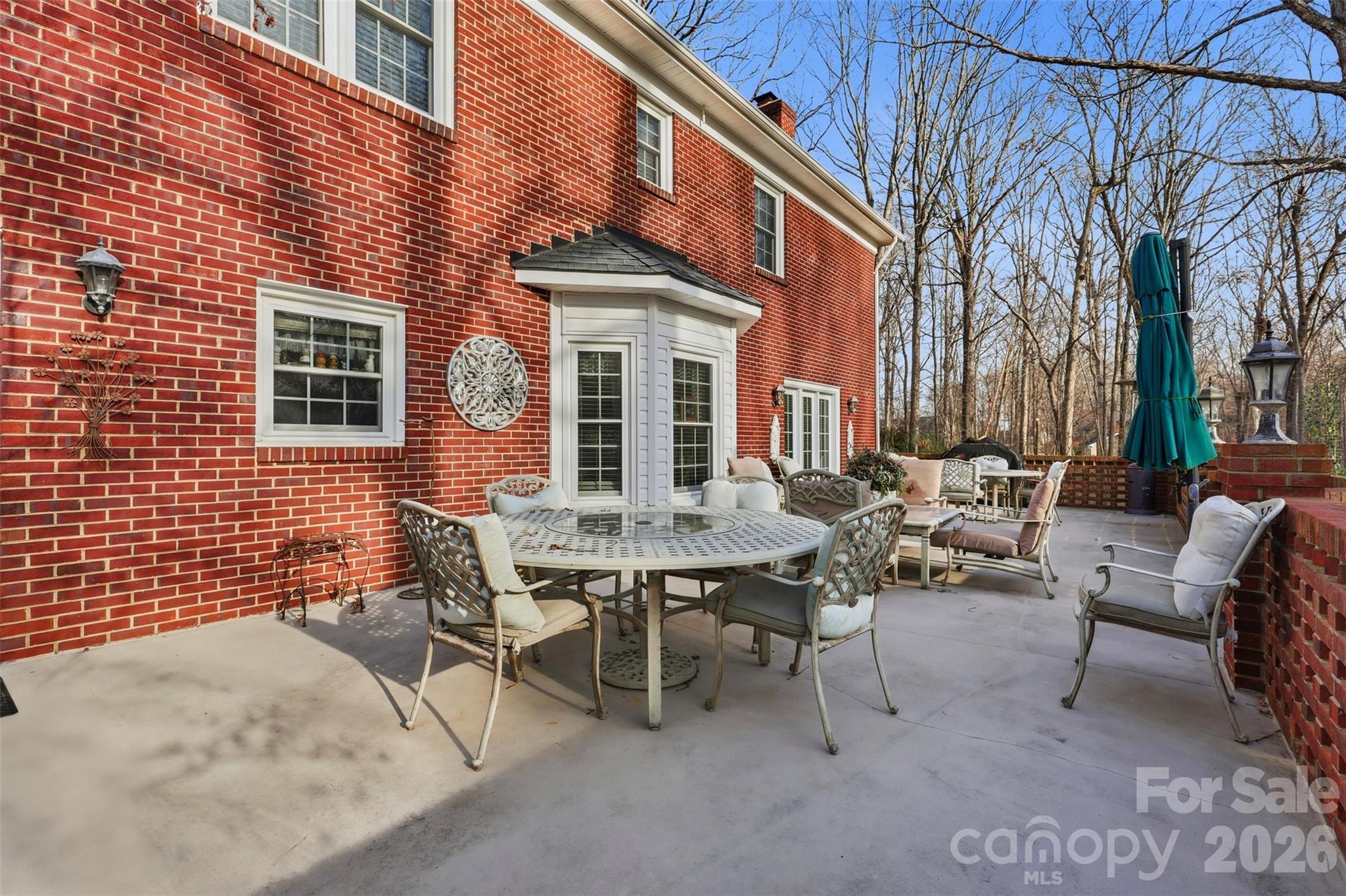 1600 Thornhill Drive — Monroe