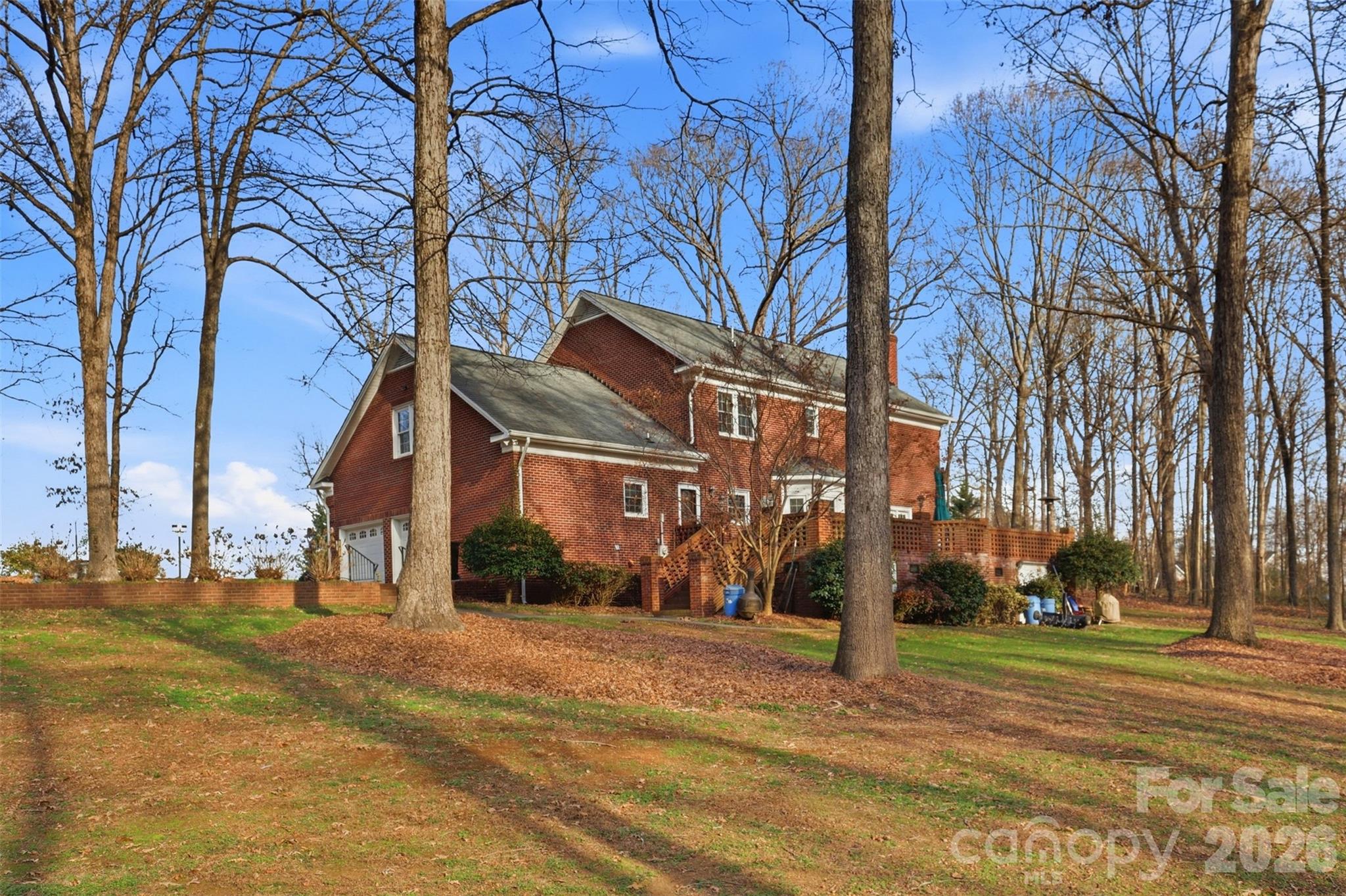 1600 Thornhill Drive — Monroe