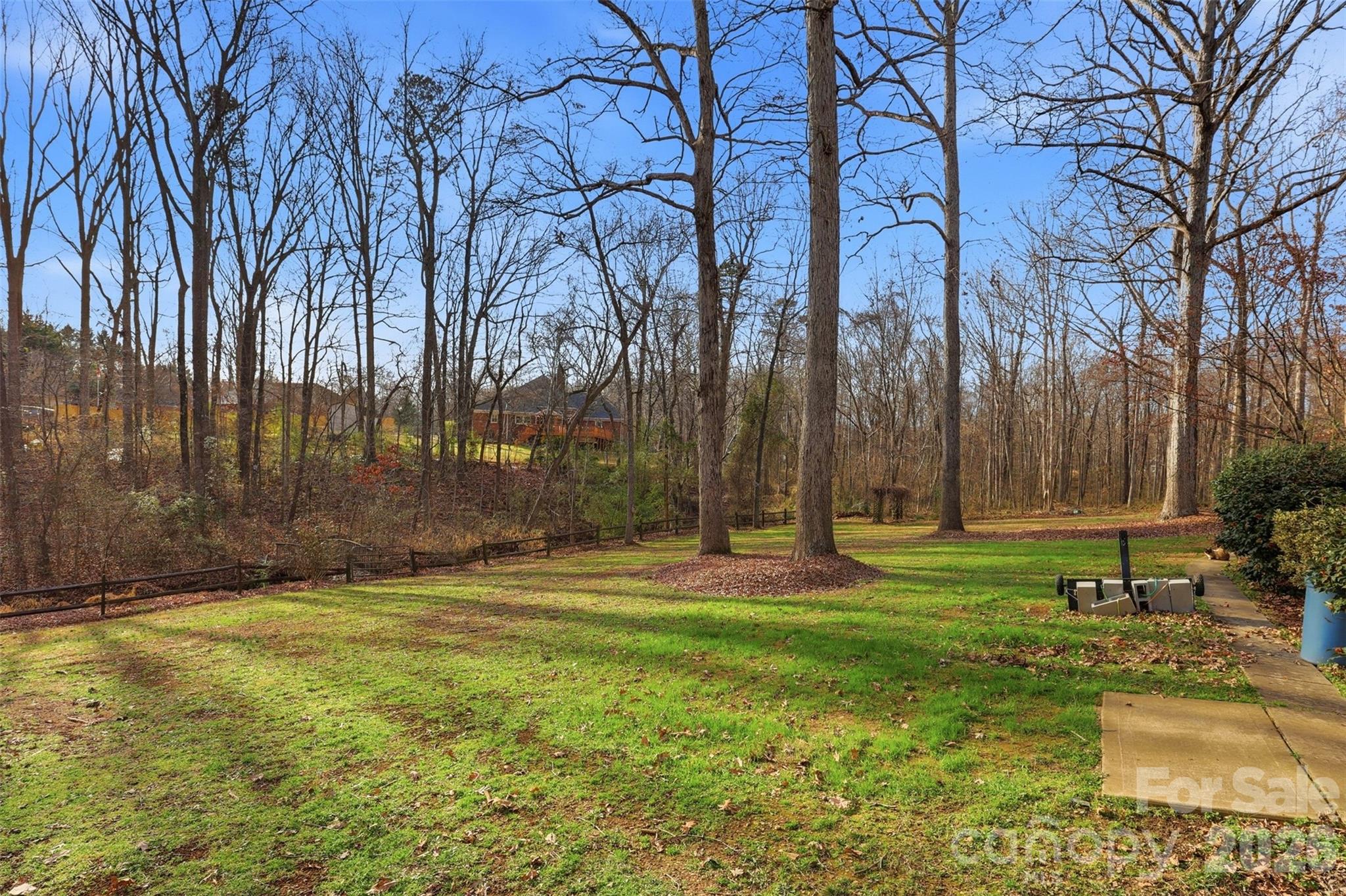 1600 Thornhill Drive — Monroe