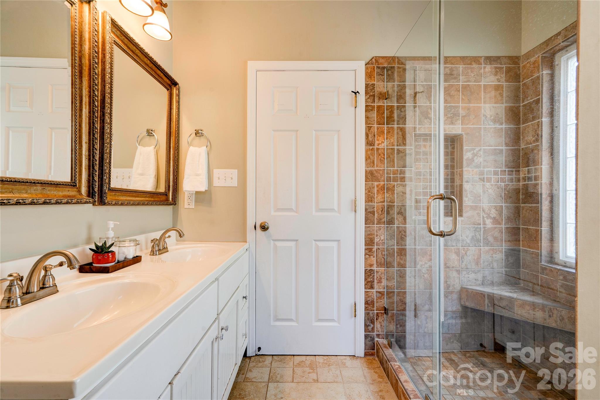 1303 Moonshadow Lane — Shelby