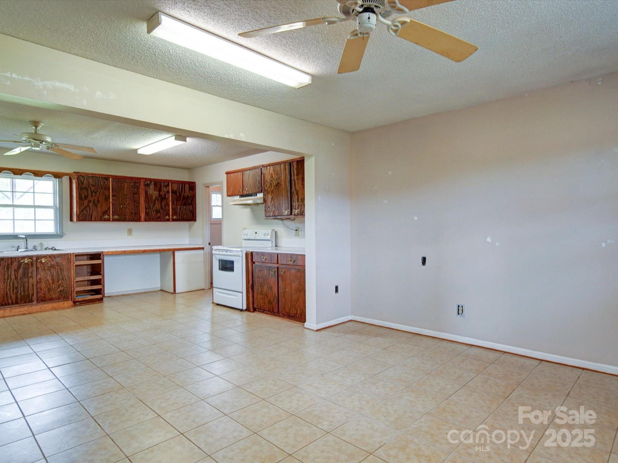 4115 Jenkins Road — Marshville