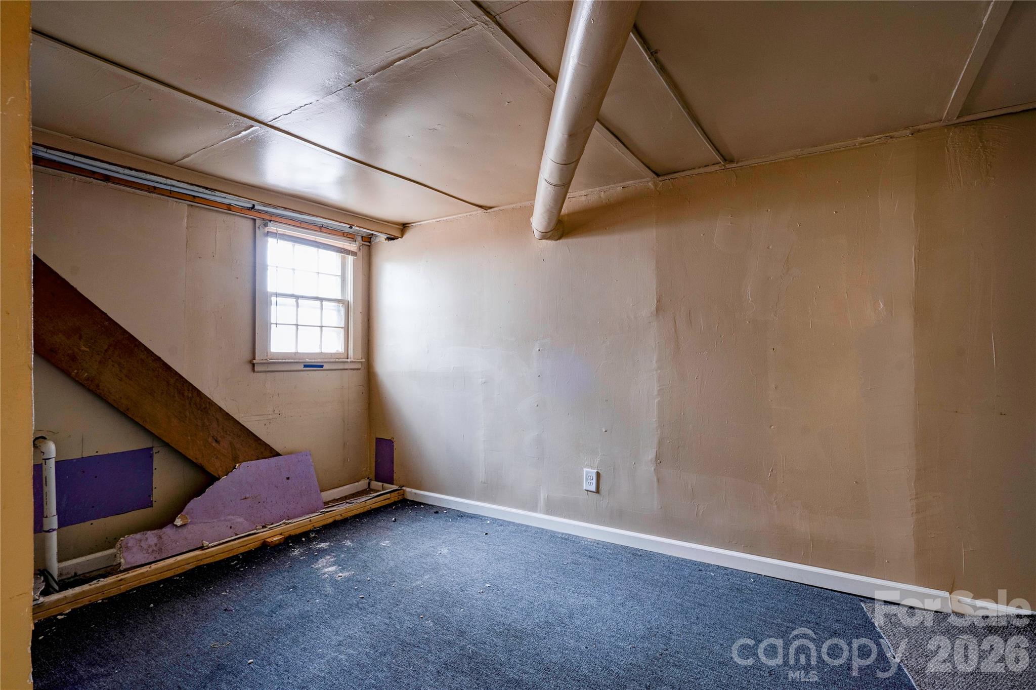 704 Earl Road — Shelby
