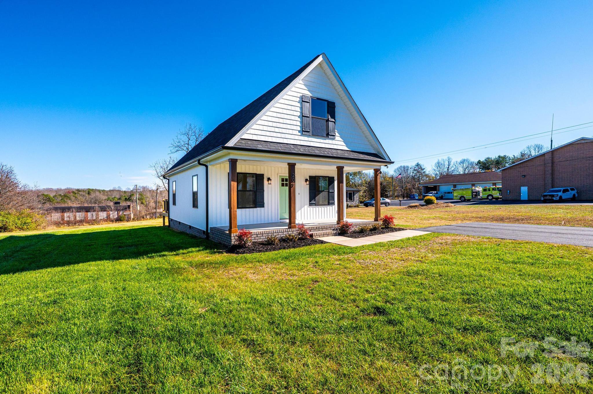 200 N Center Street — Hildebran