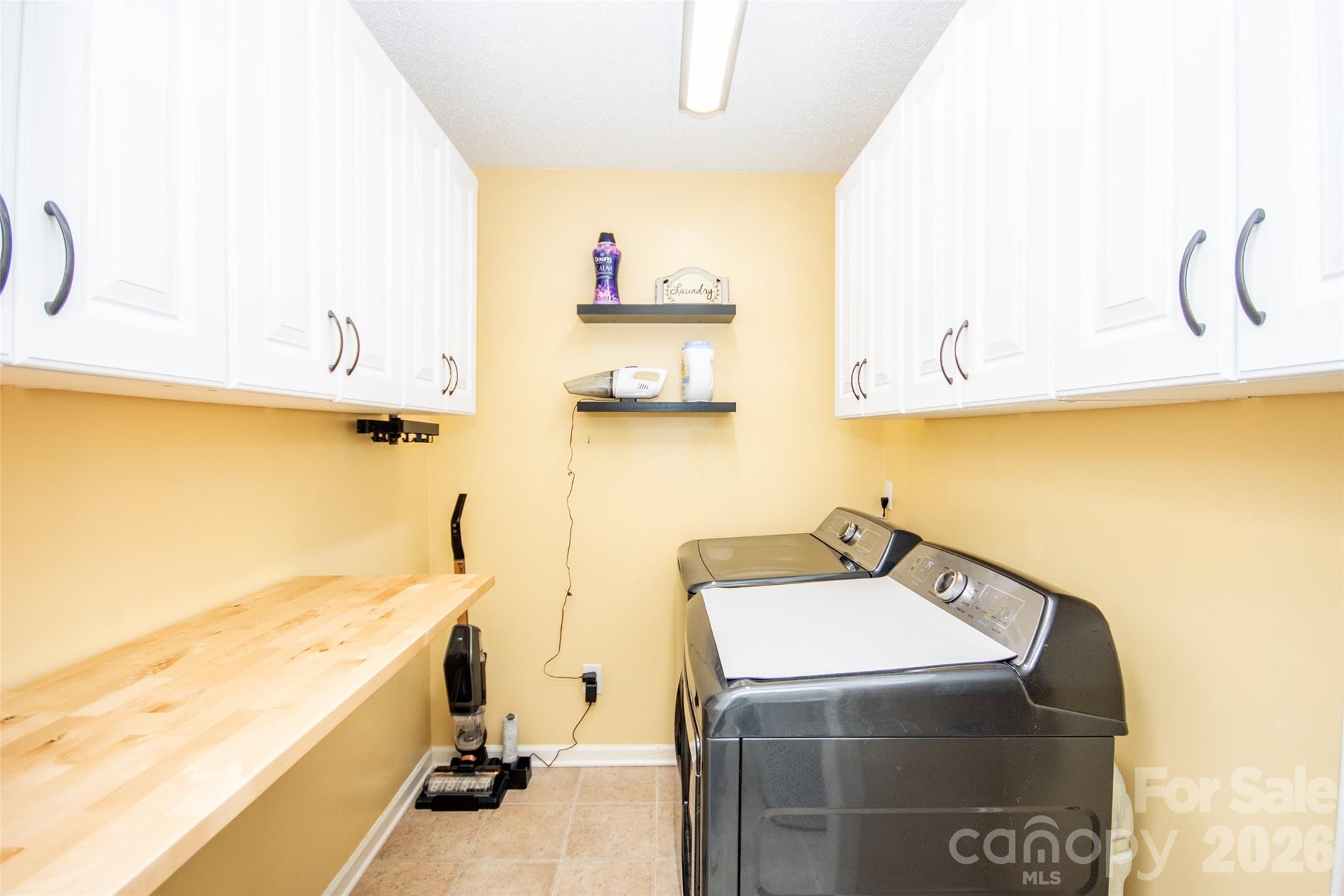2193 Hawthorne Lane — Wilkesboro
