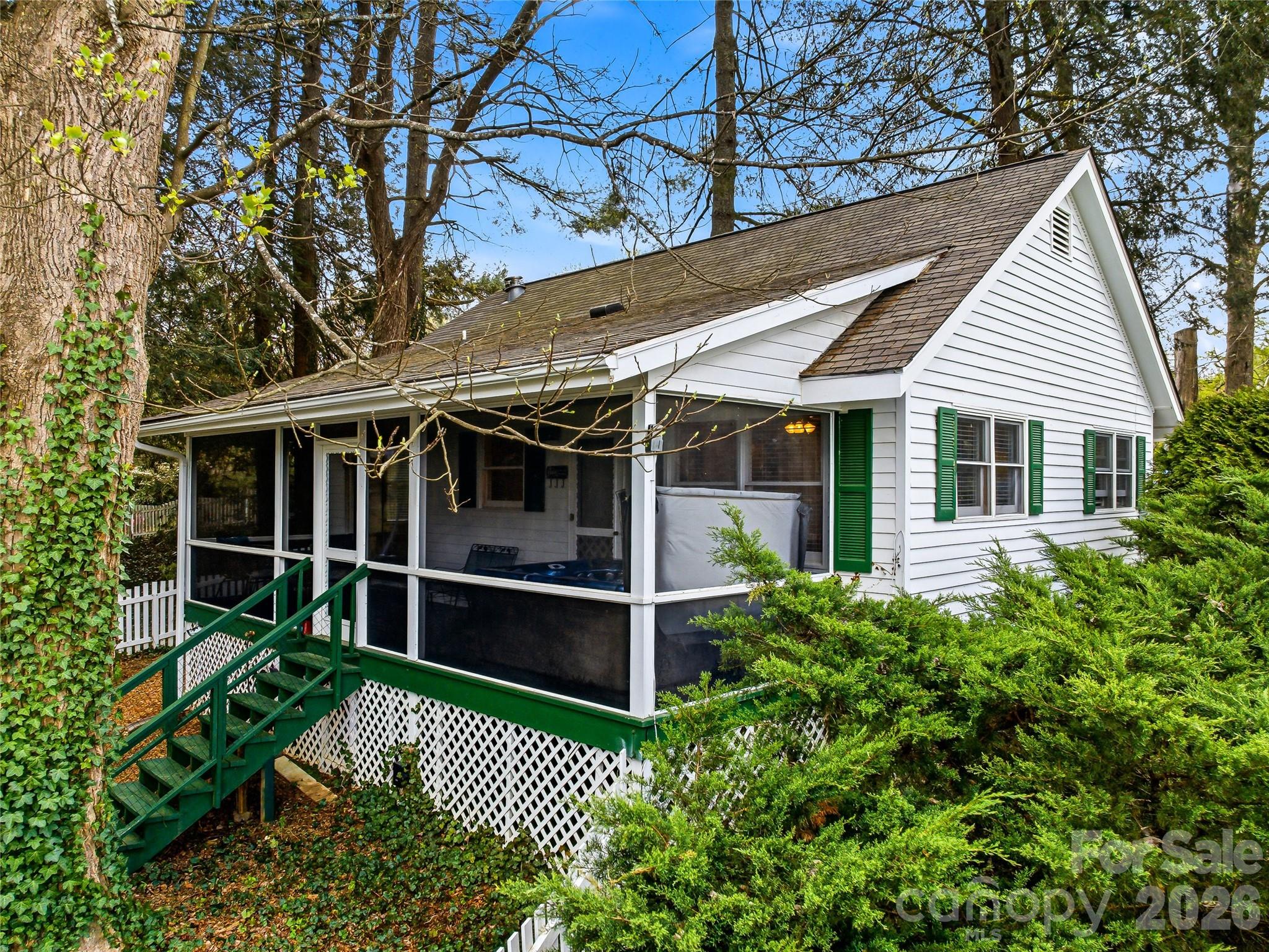 90 Woody Farm Drive — Pisgah Forest