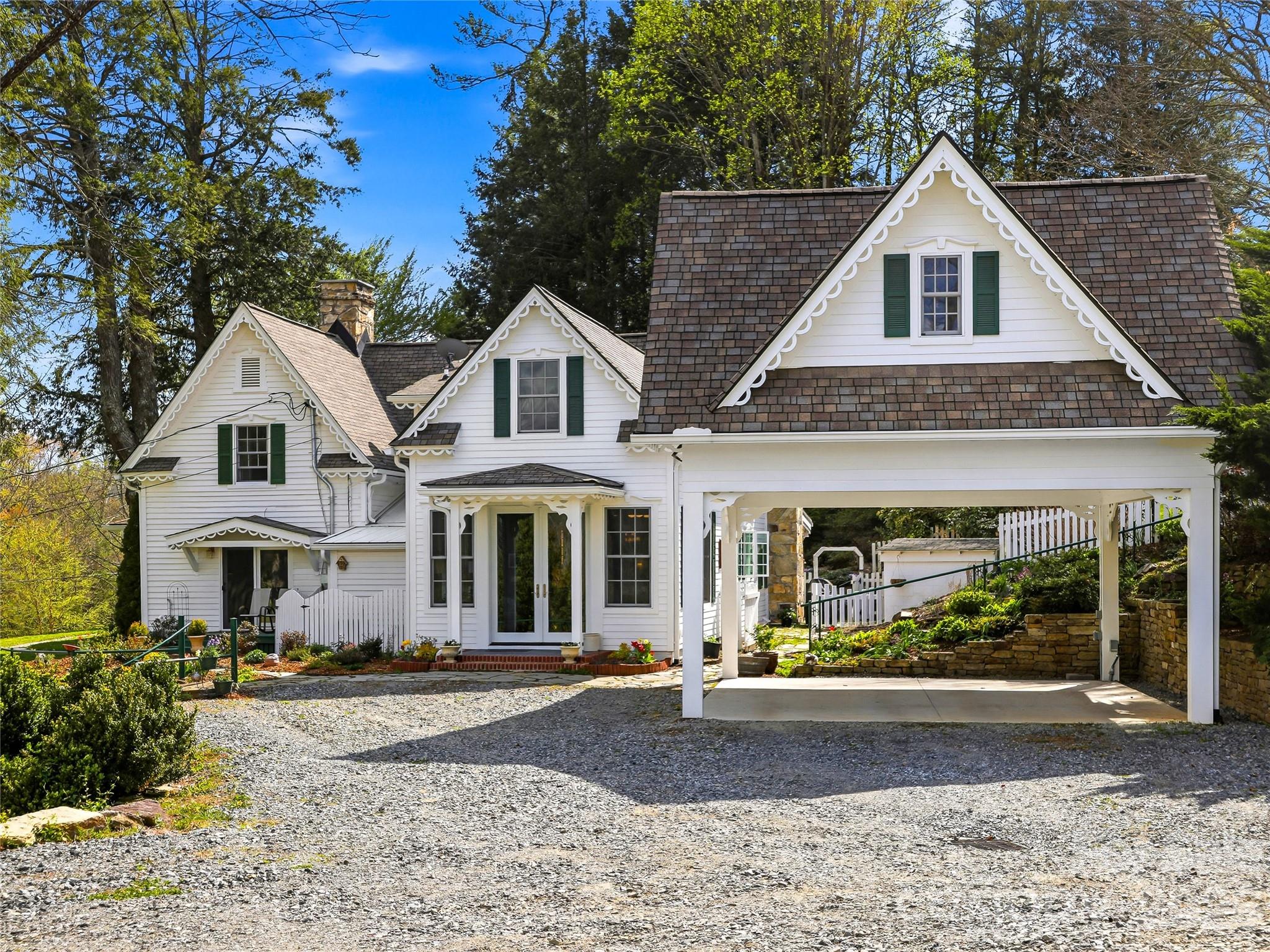 90 Woody Farm Drive — Pisgah Forest