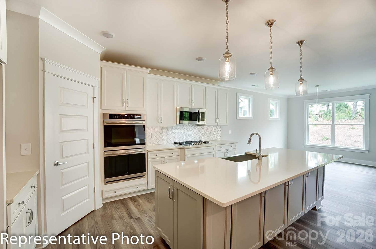 4010 Cedar Falls Drive — Waxhaw