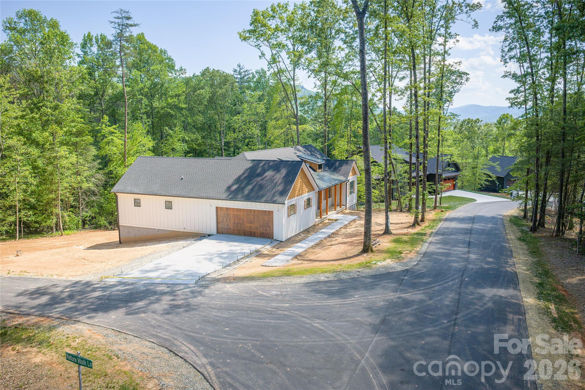 20 Nature Walk Lane — Hendersonville
