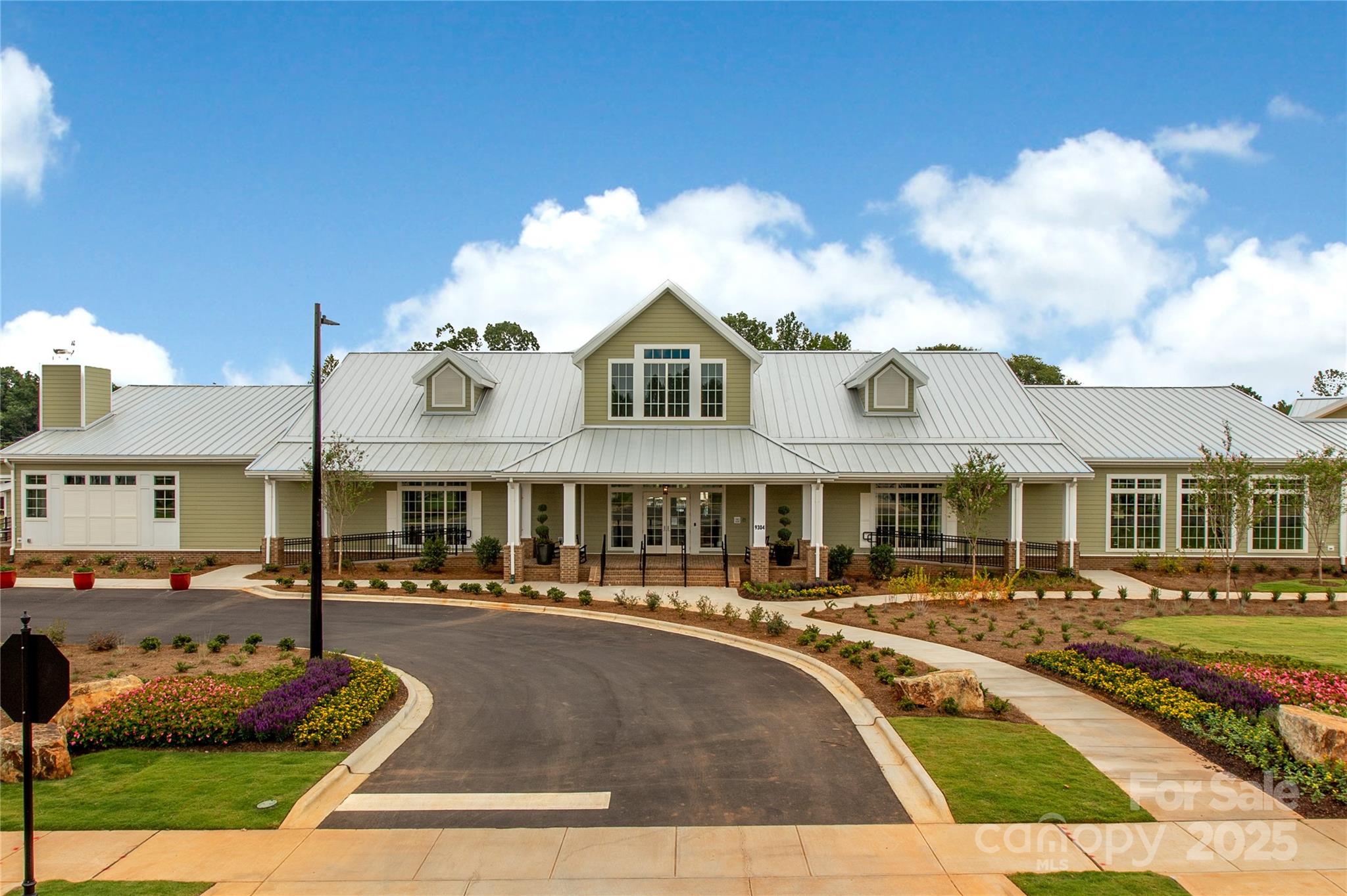 4225 Honey Locust Drive — Charlotte
