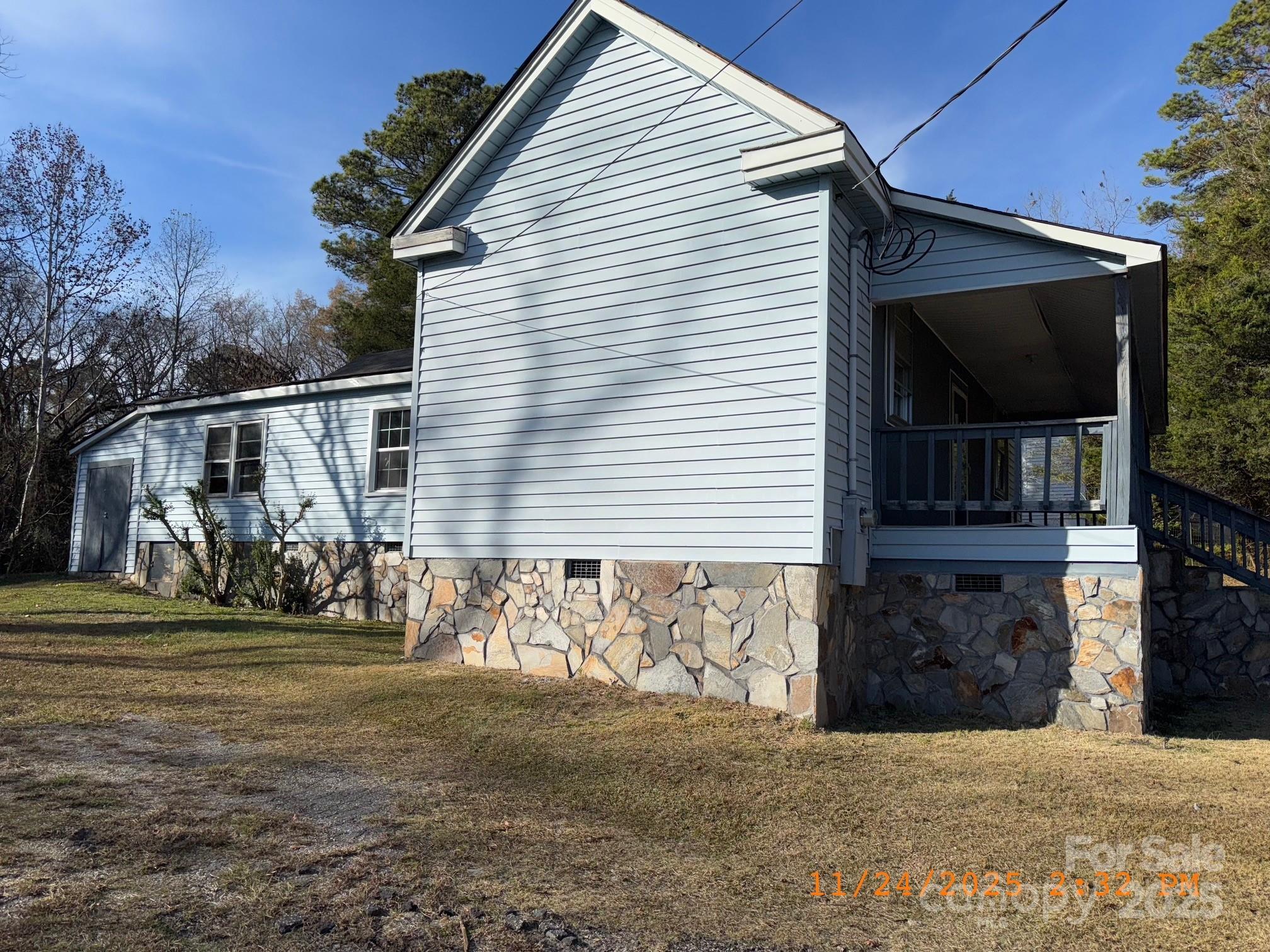 1217 Roberdel Road — Rockingham