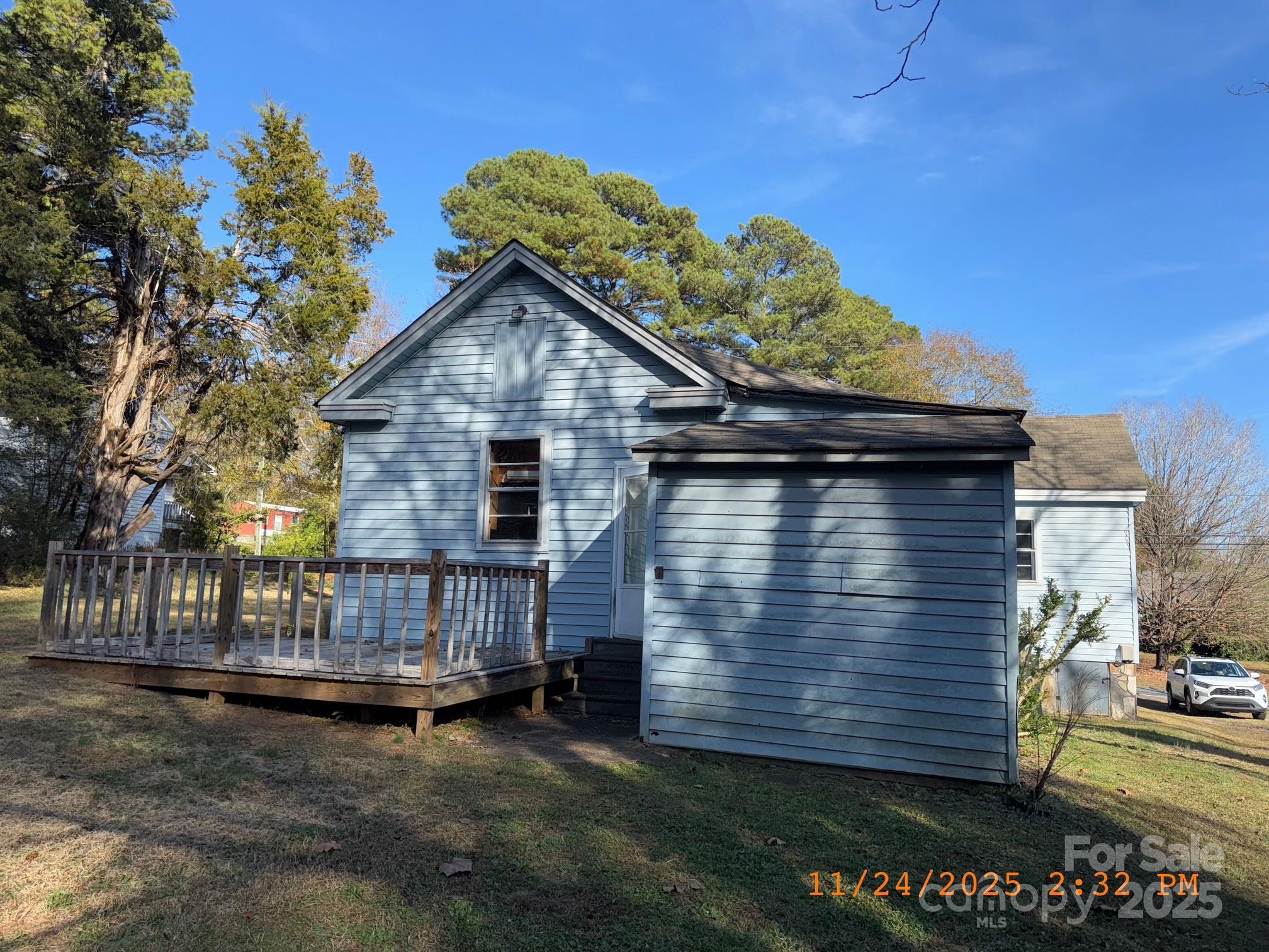 1217 Roberdel Road — Rockingham