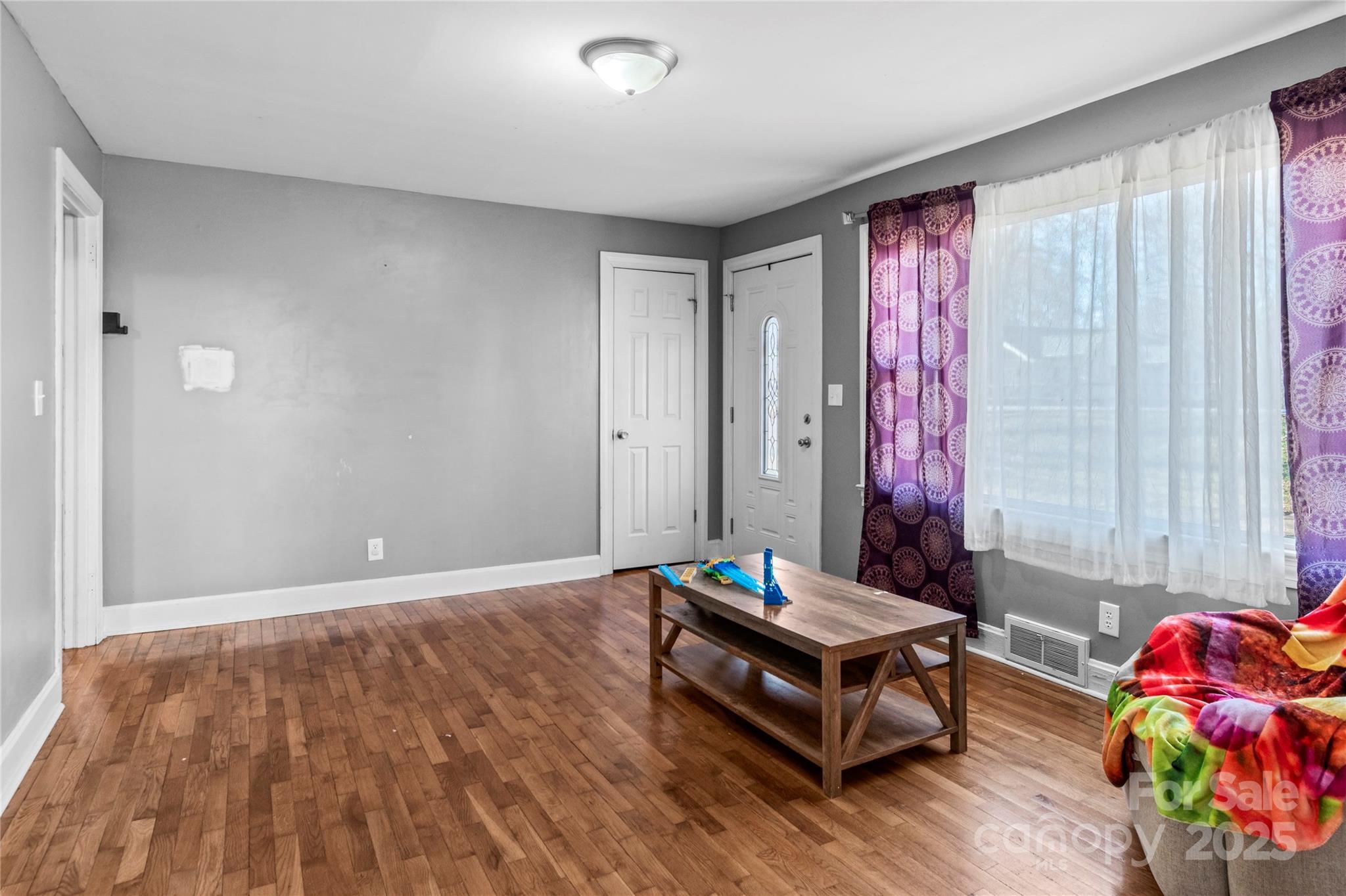 133 South Street #99 — Elkin