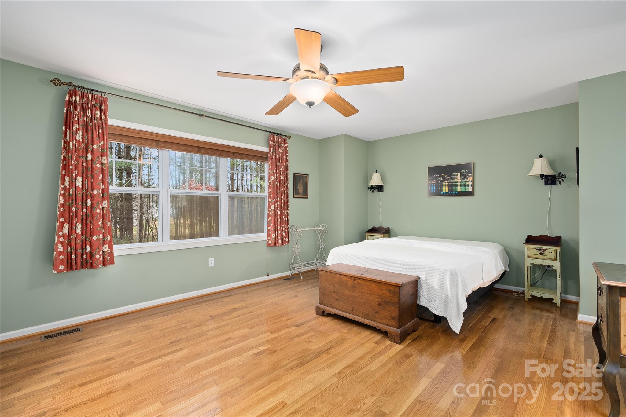 264 Charlestown Drive — Hendersonville
