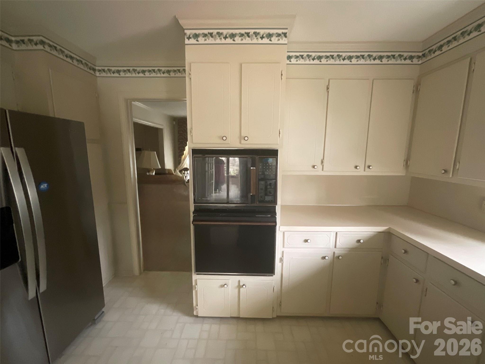 822 Westminster Circle SW — Lenoir