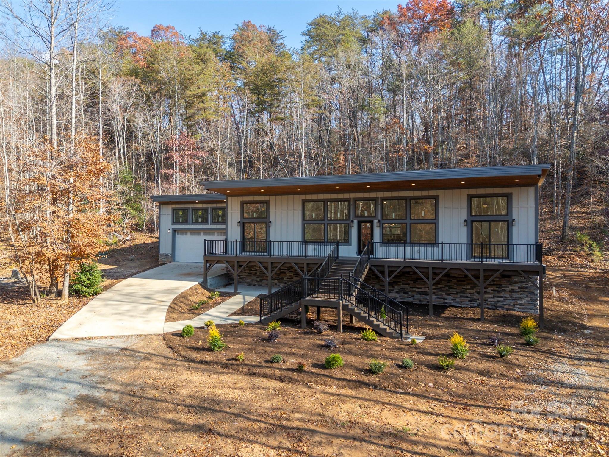 152 Golden Creek Trail — Union Mills
