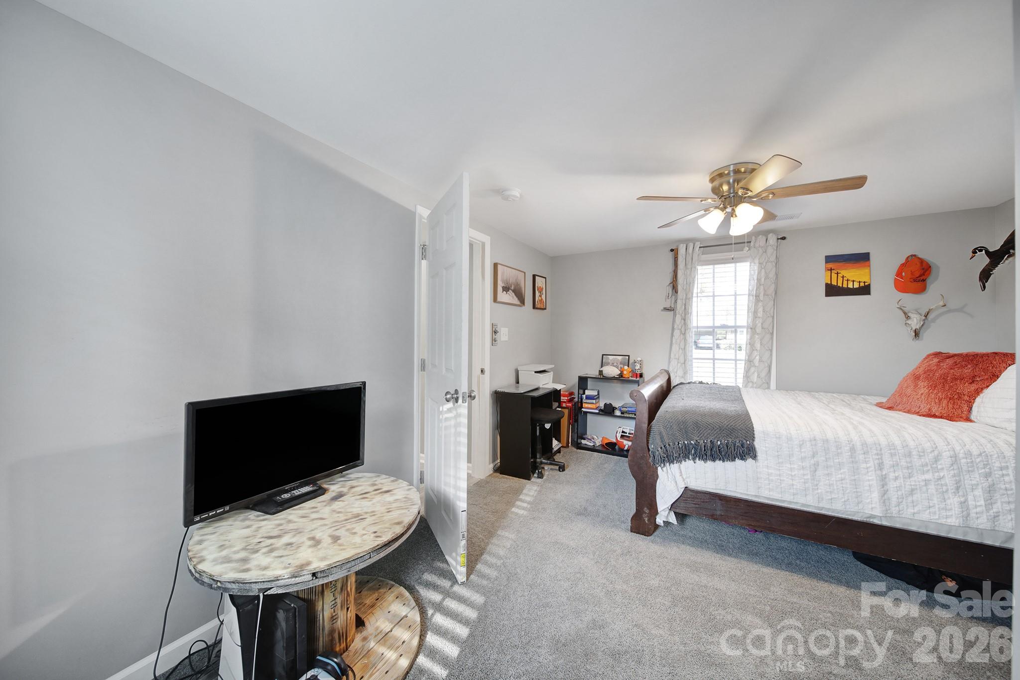 3104 Taxahaw Road — Lancaster