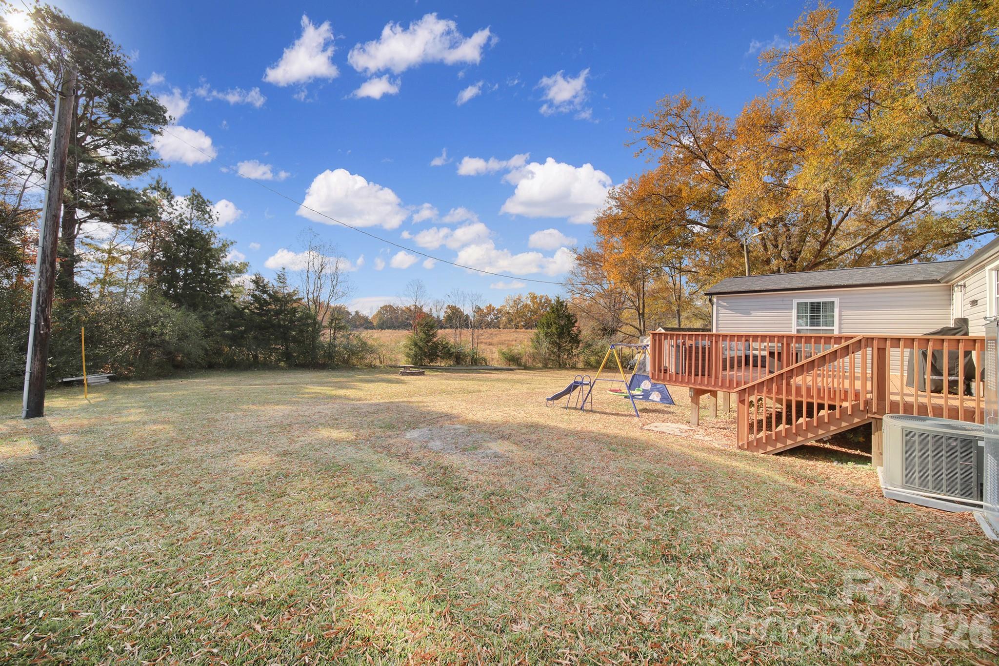 3104 Taxahaw Road — Lancaster