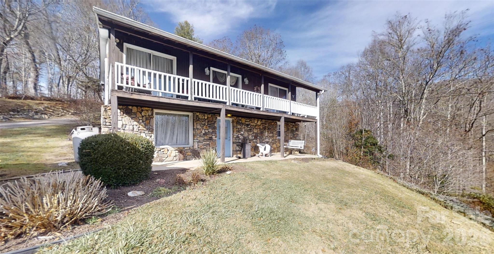 707 Lickskillet Road — Burnsville