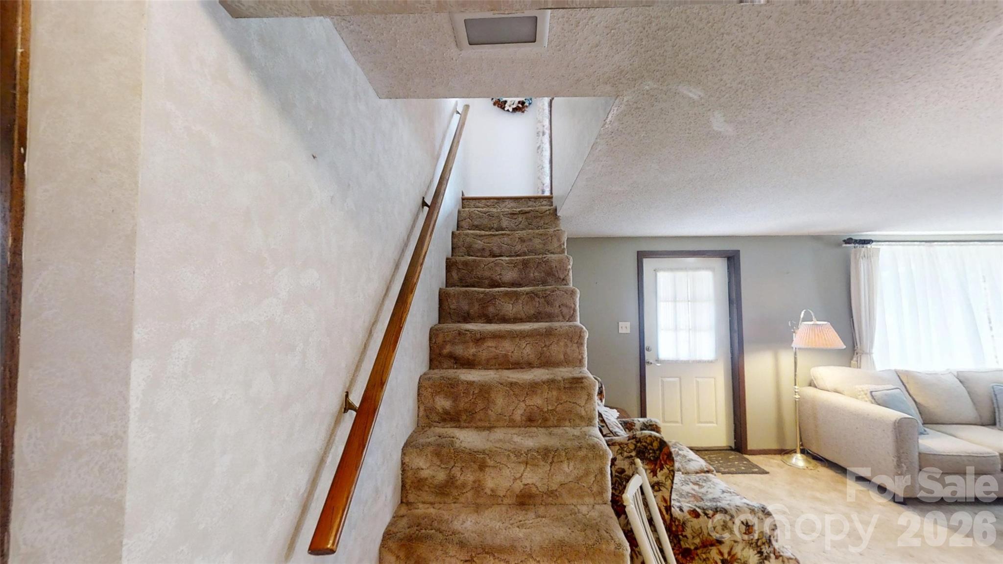 707 Lickskillet Road — Burnsville
