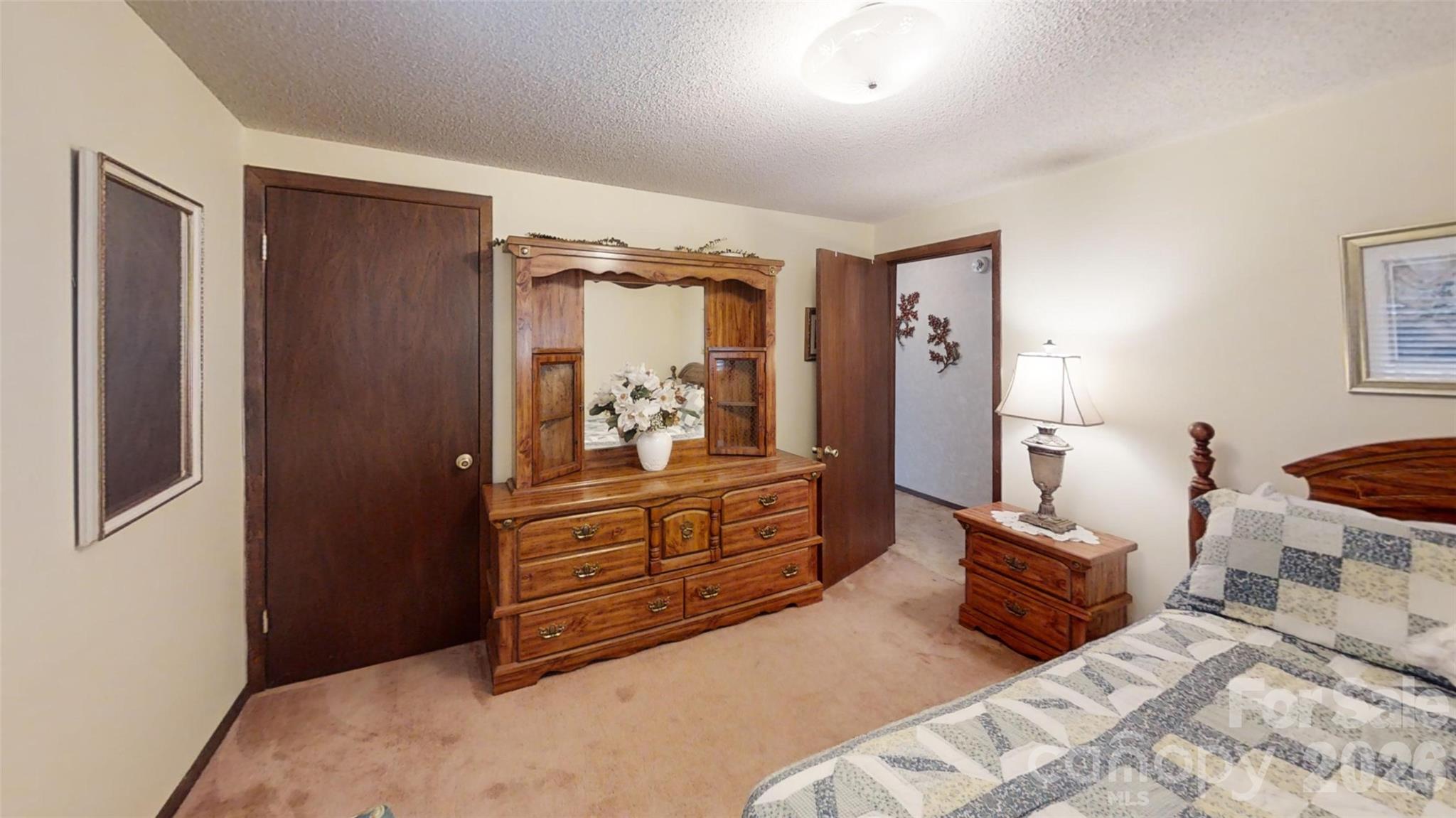 707 Lickskillet Road — Burnsville
