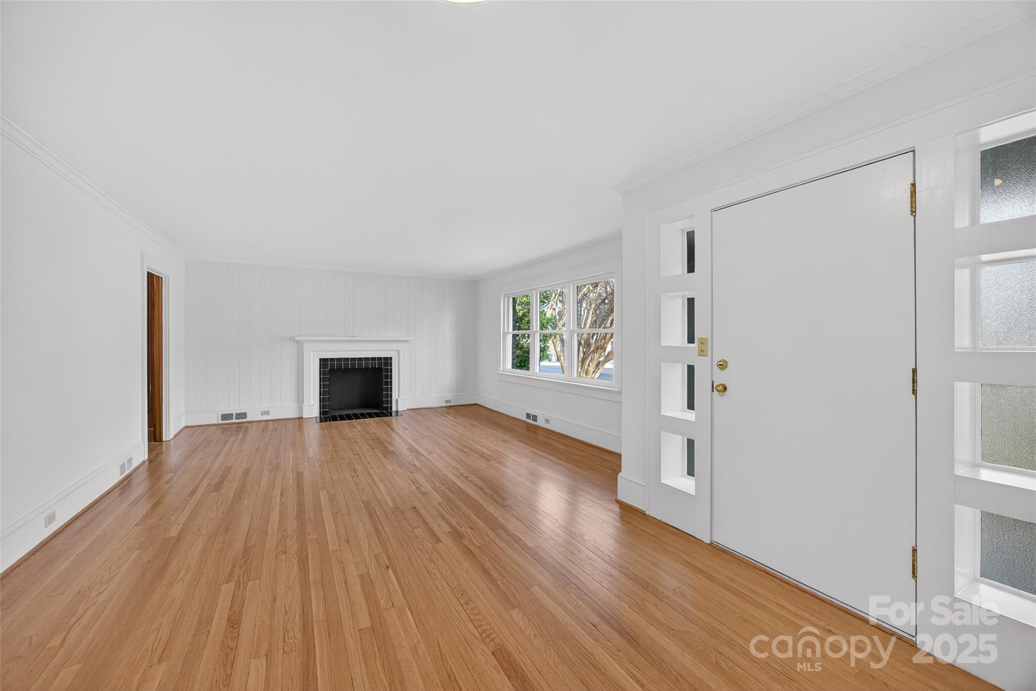 337 W Main Street — Rockwell