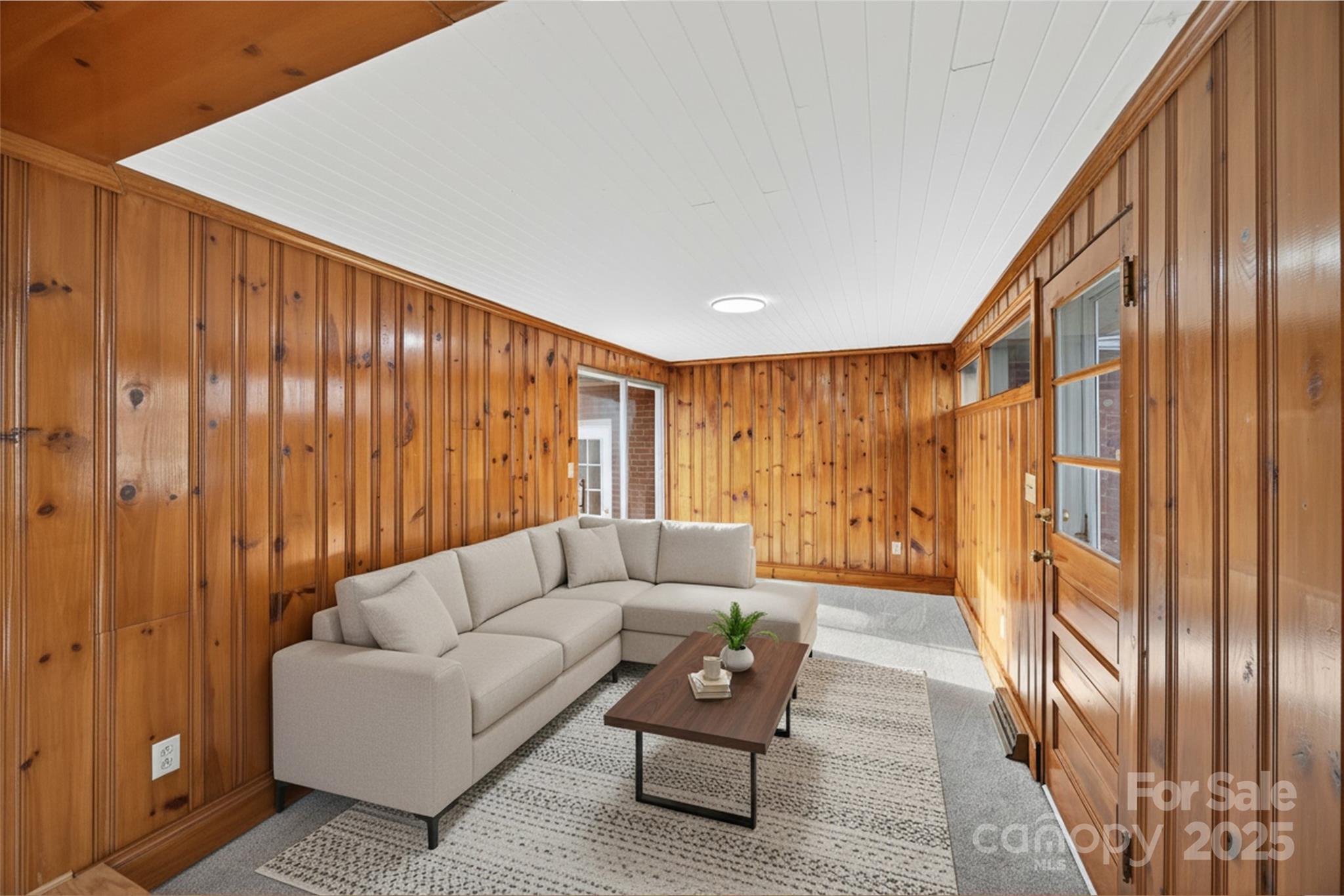 337 W Main Street — Rockwell