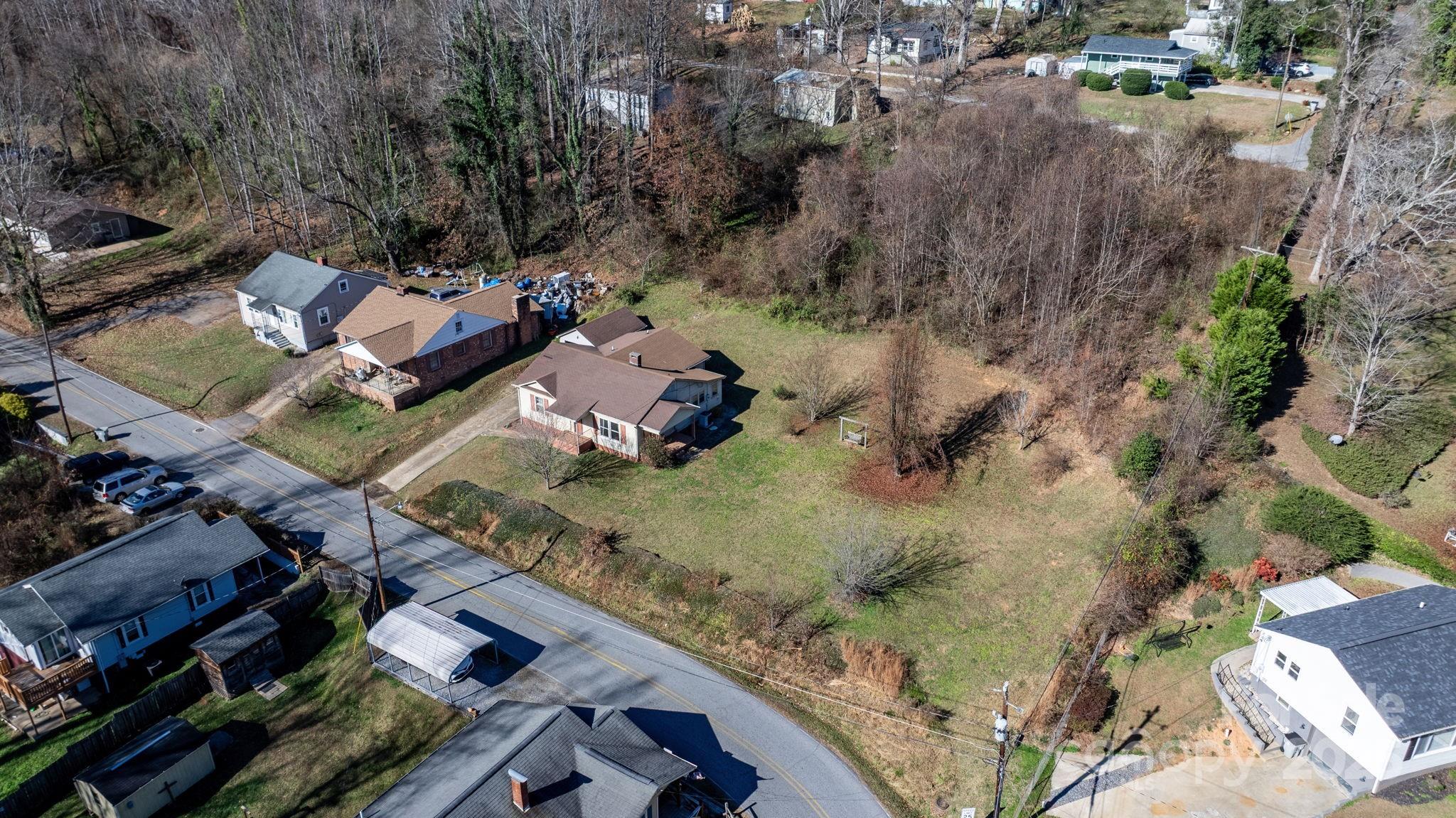 1606 Poplar Street NW — Lenoir