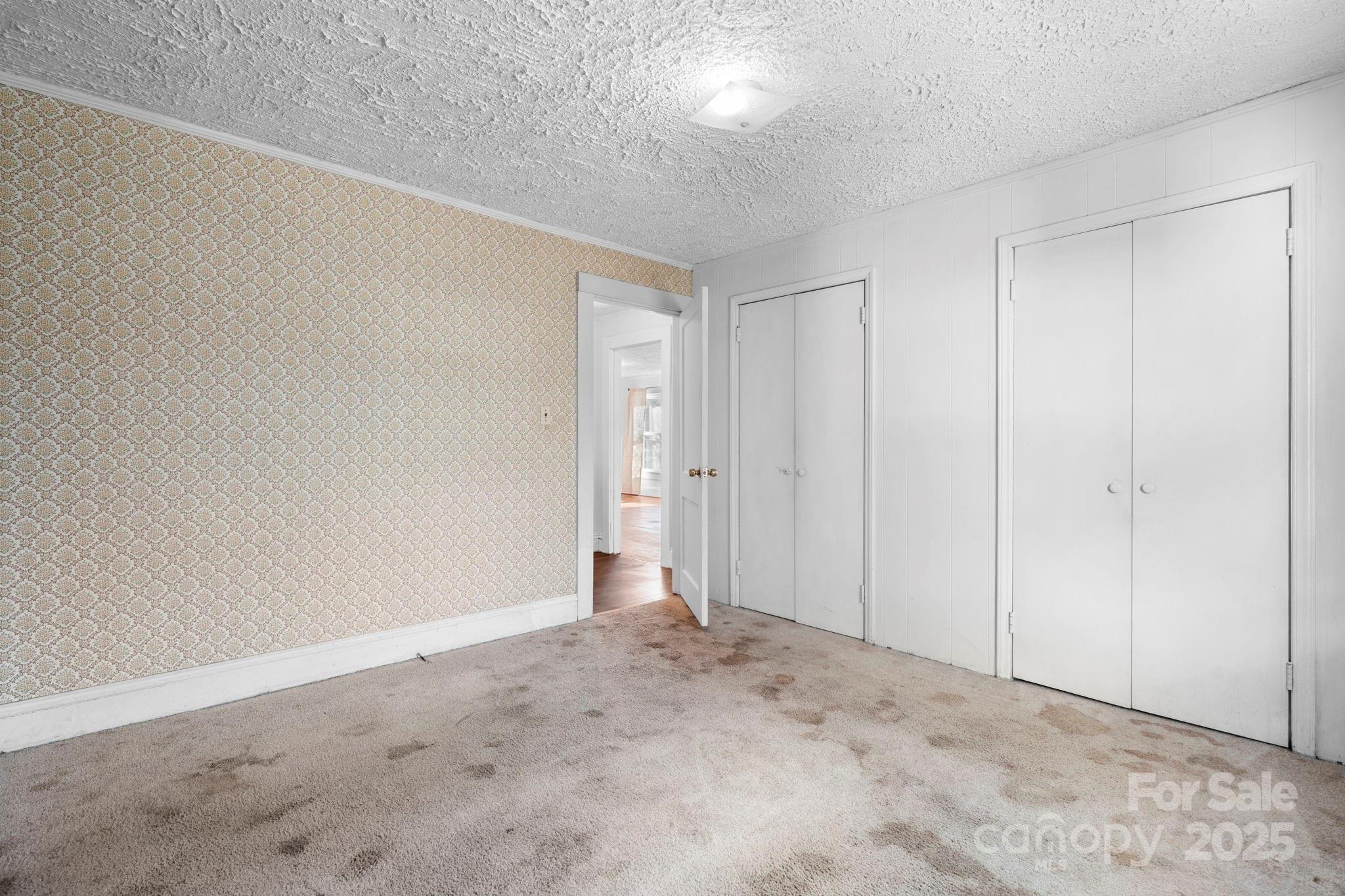 1606 Poplar Street NW — Lenoir